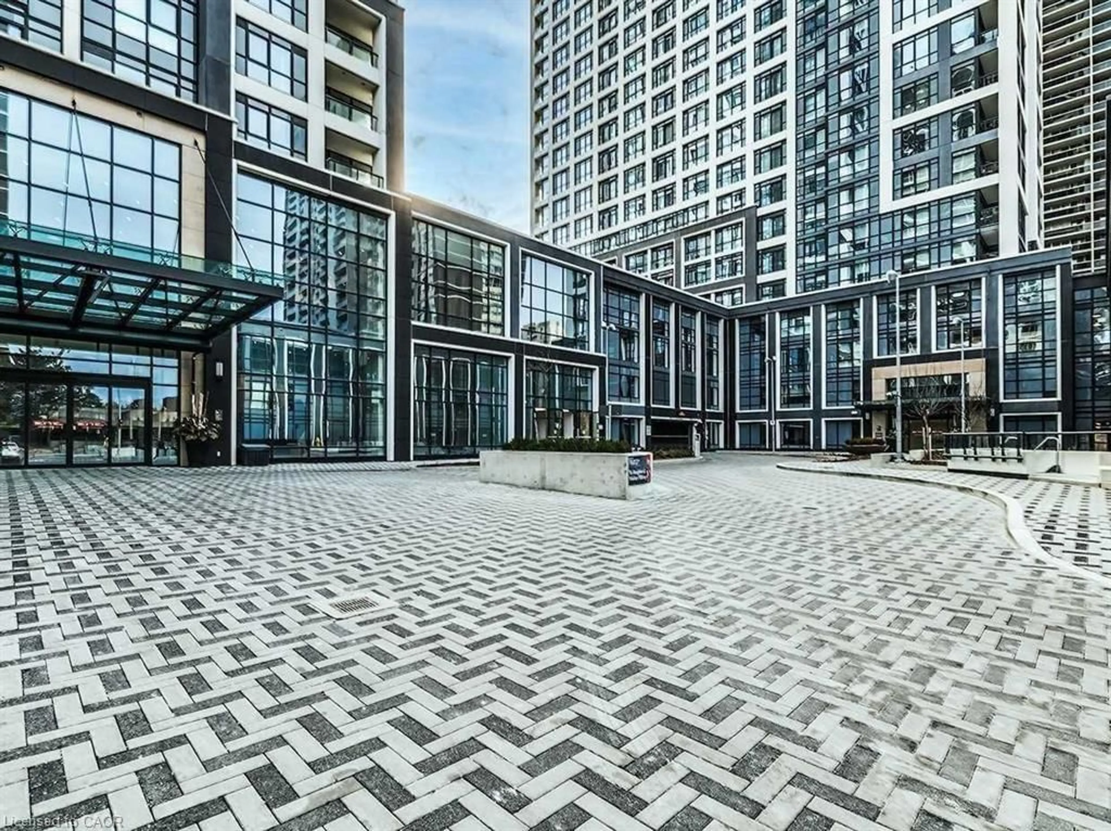 Patio, unknown for 9 Mabelle Ave #2919, Etobicoke Ontario M9A 0E1