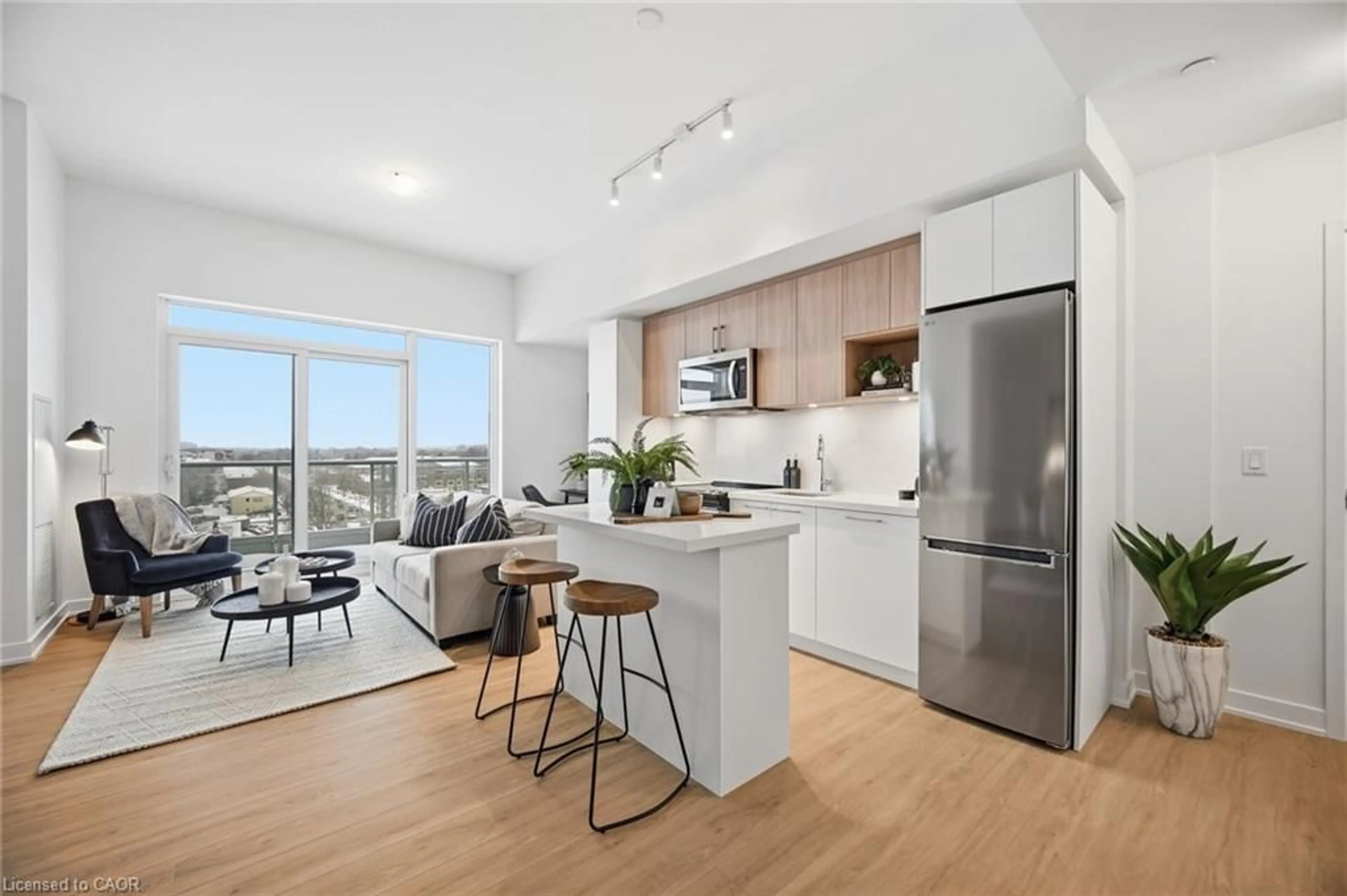 Open concept kitchen, unknown for 500 Plains Rd #PH 05, Burlington Ontario L7T 0C8