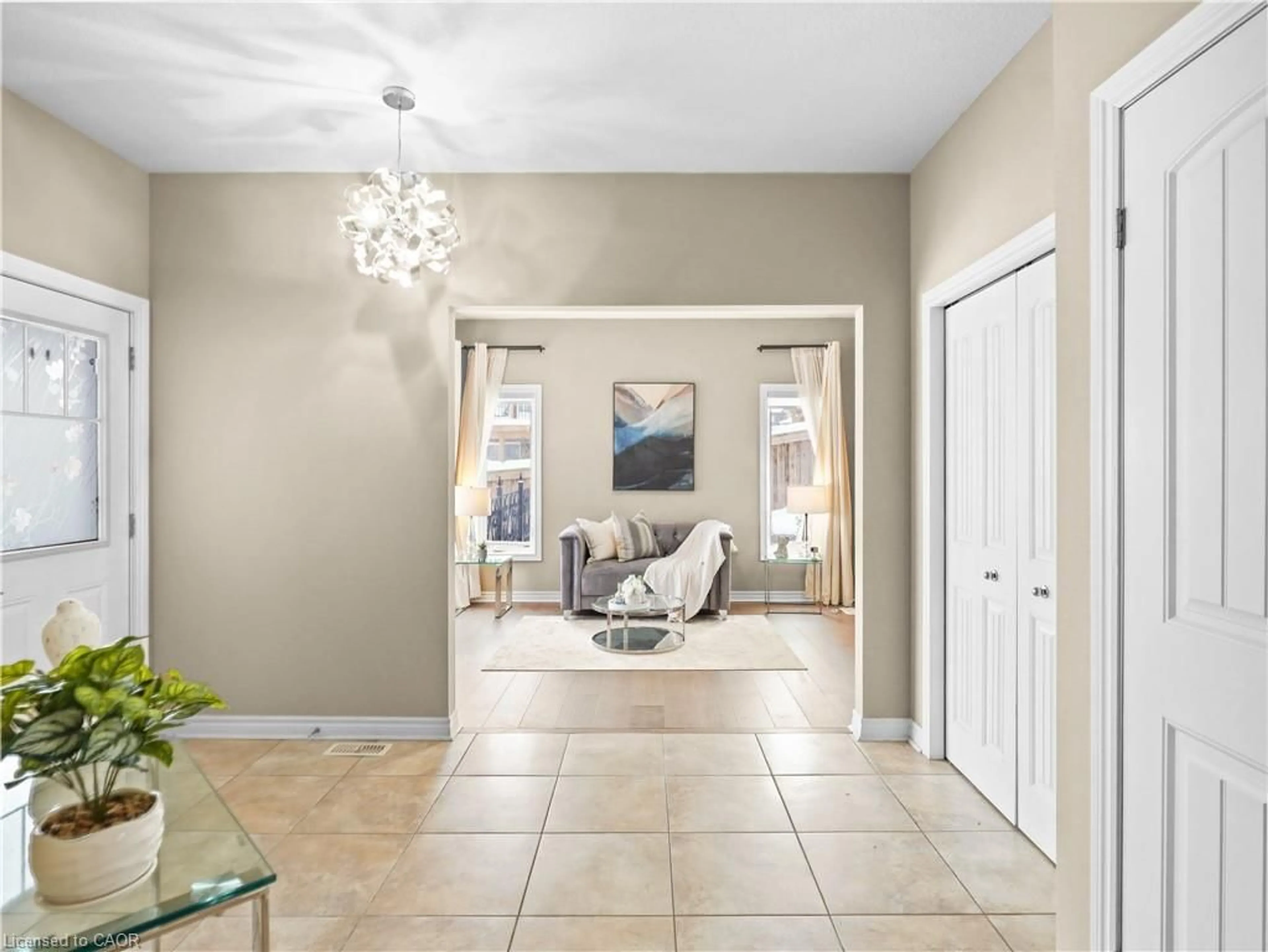 Indoor entryway for 906 Audrey Pl, Kitchener Ontario N2E 0B9