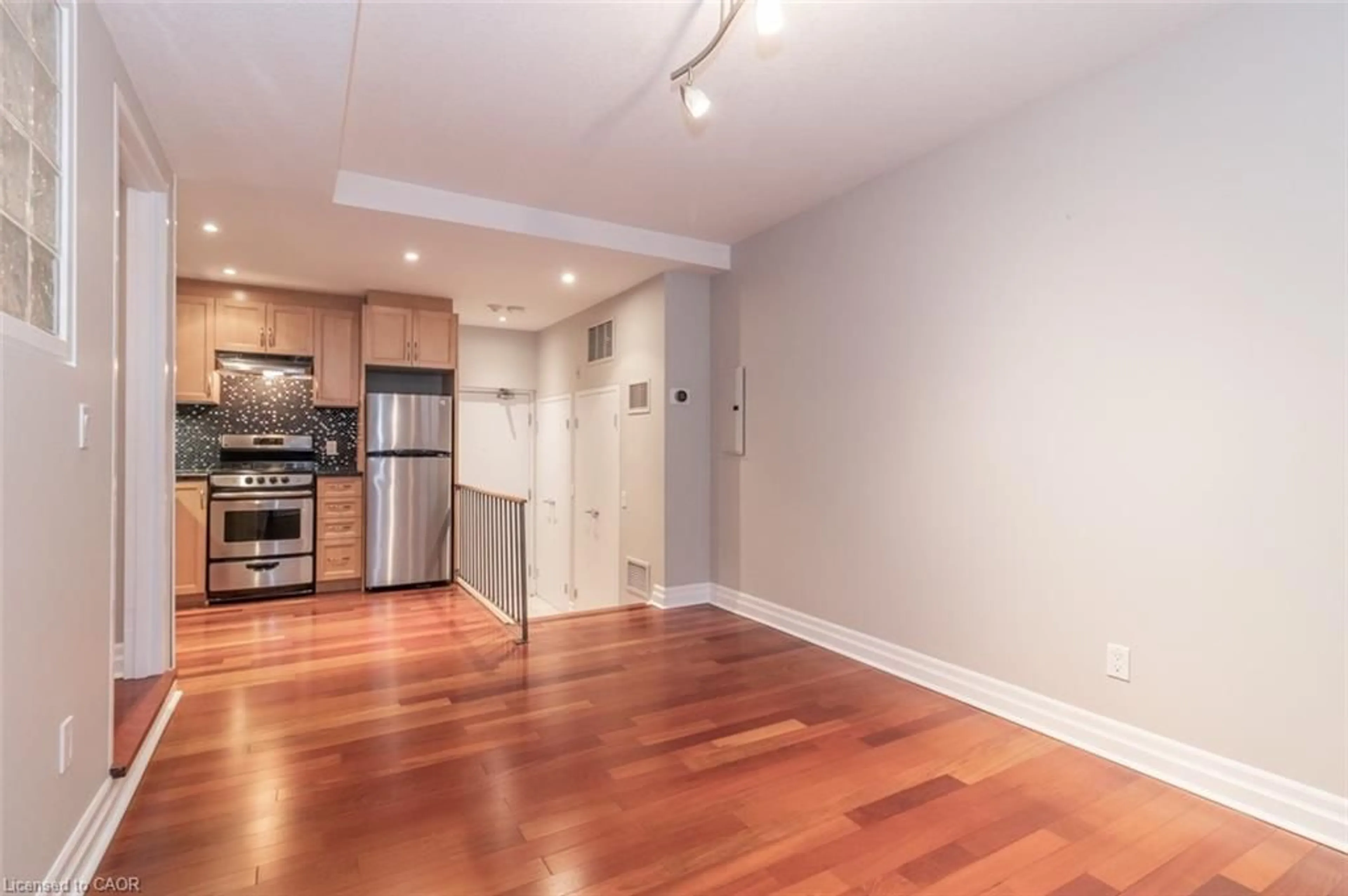 A pic of a room for 35 Alexandra Ave #103, Waterloo Ontario N2L 1L4