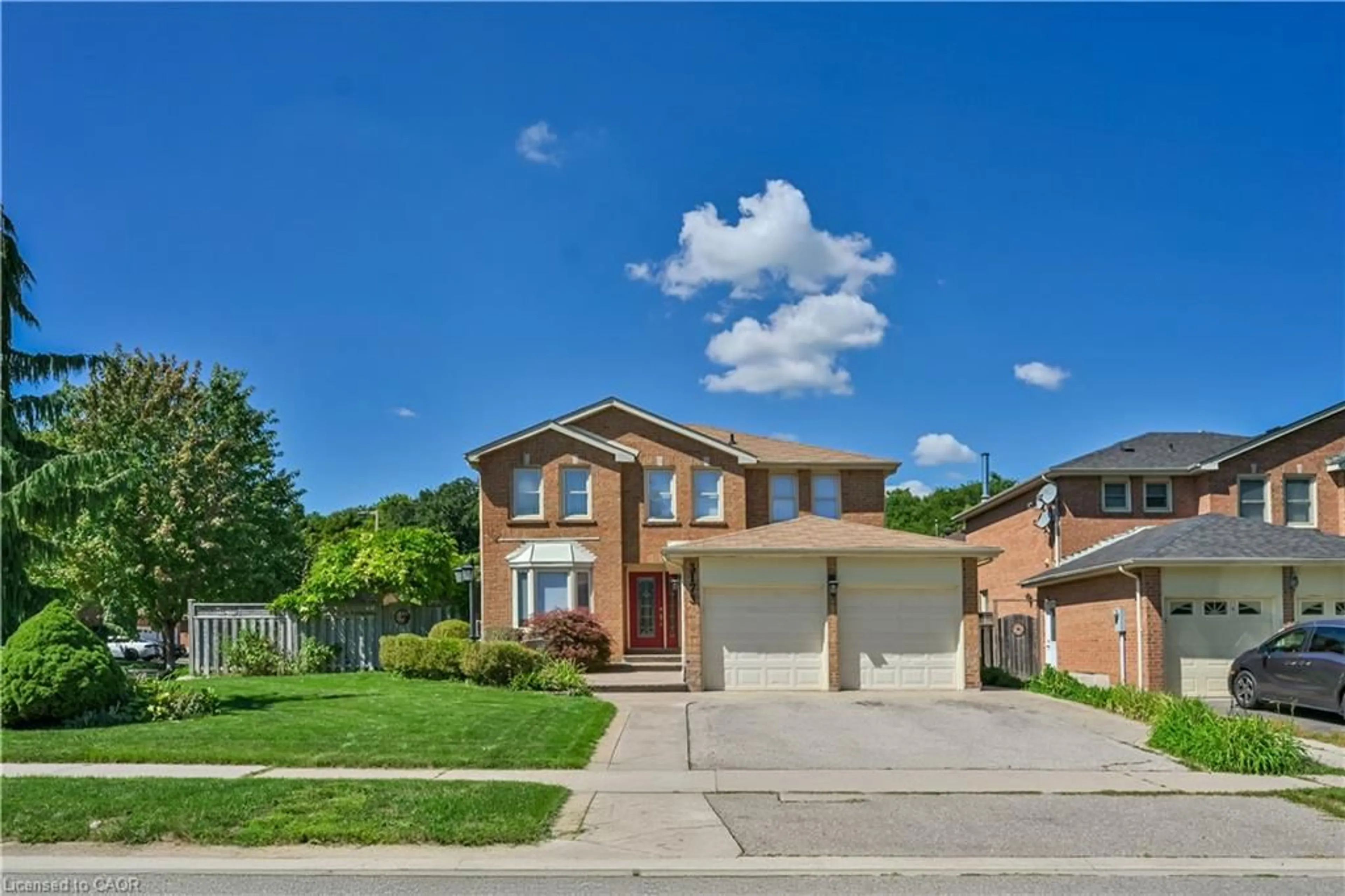 Home with brick exterior material, street for 3173 Spring Creek Cres, Mississauga Ontario L5N 4S2