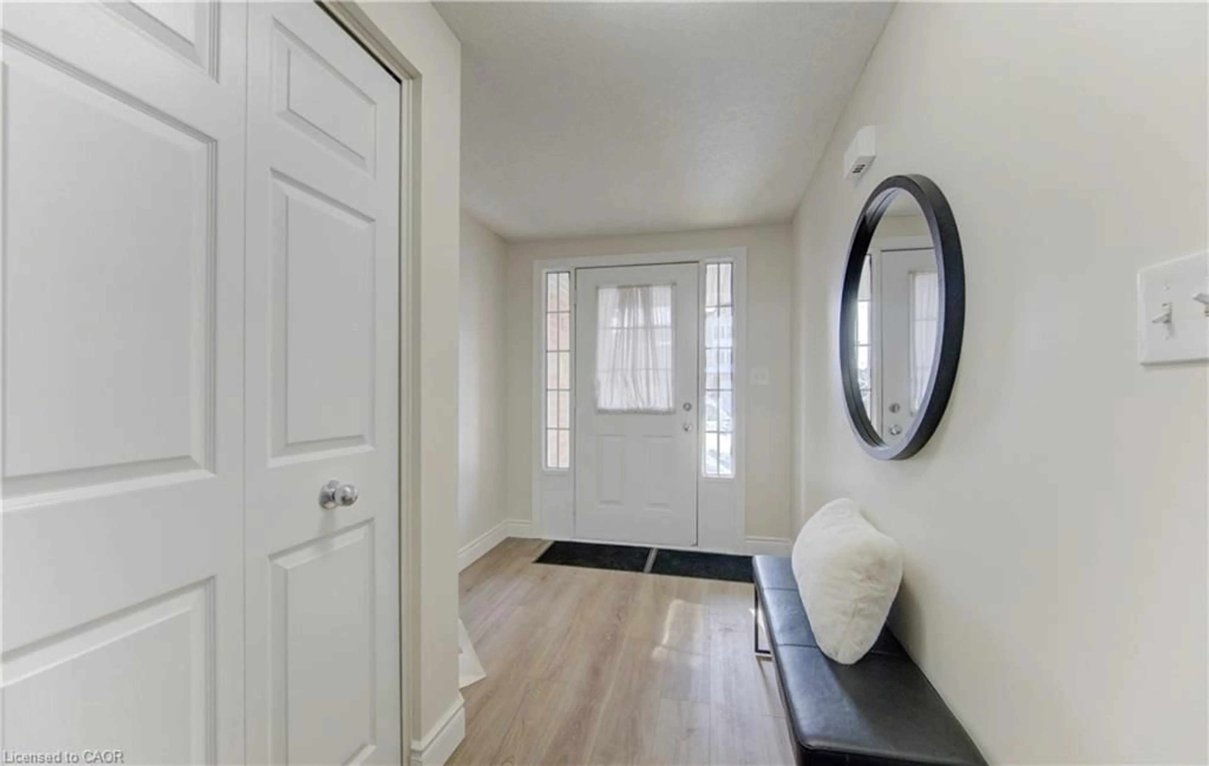 Indoor entryway for 68 Max Becker Dr, Kitchener Ontario N2E 3V8