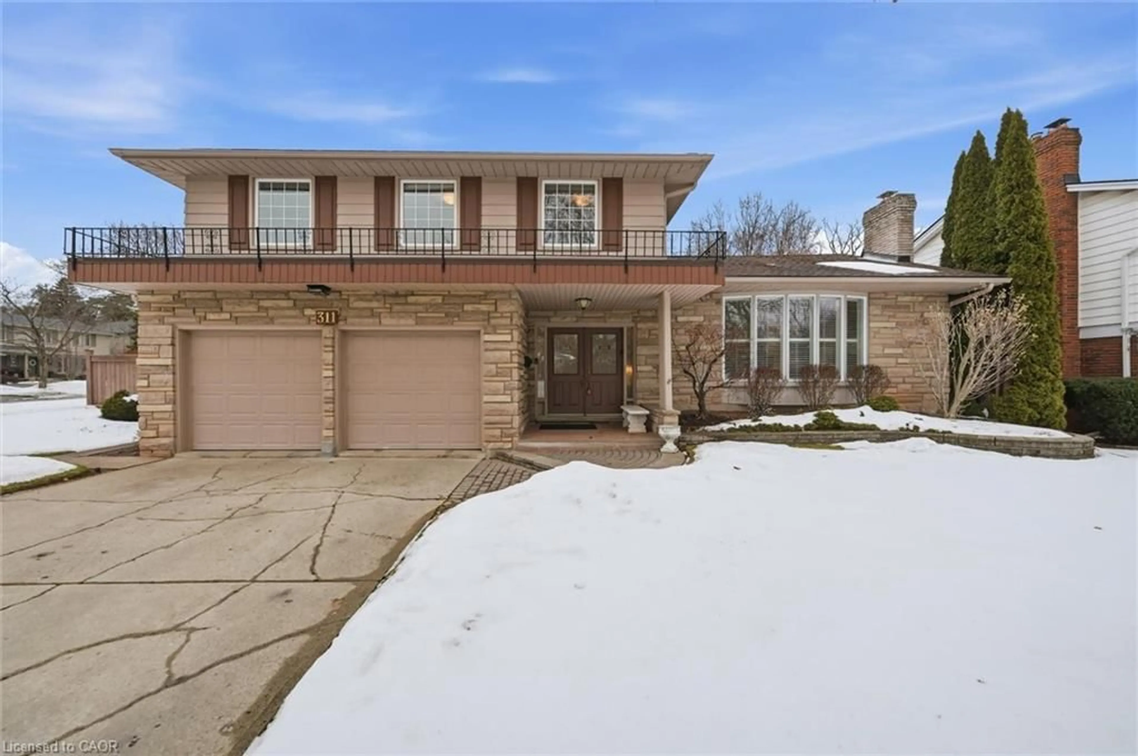 Home with brick exterior material, street for 311 Glen Afton Dr, Burlington Ontario L7L 1G8