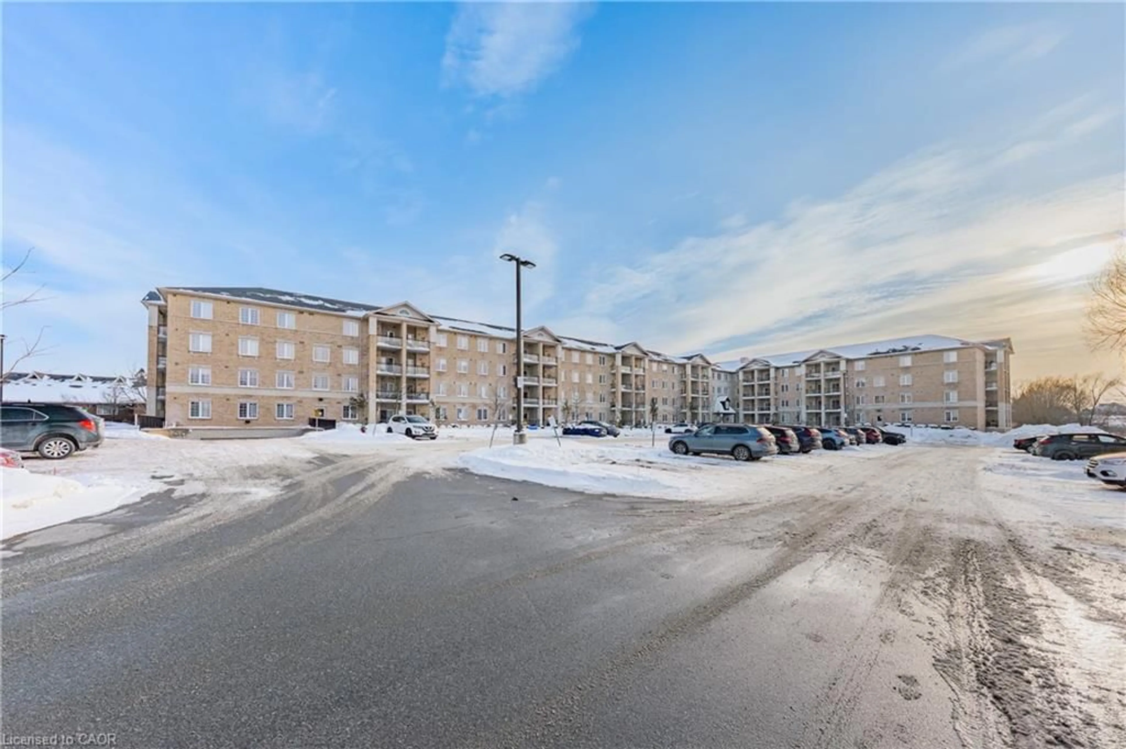 Unknown for 1077 Gordon St #316, Guelph Ontario N1G 0E3