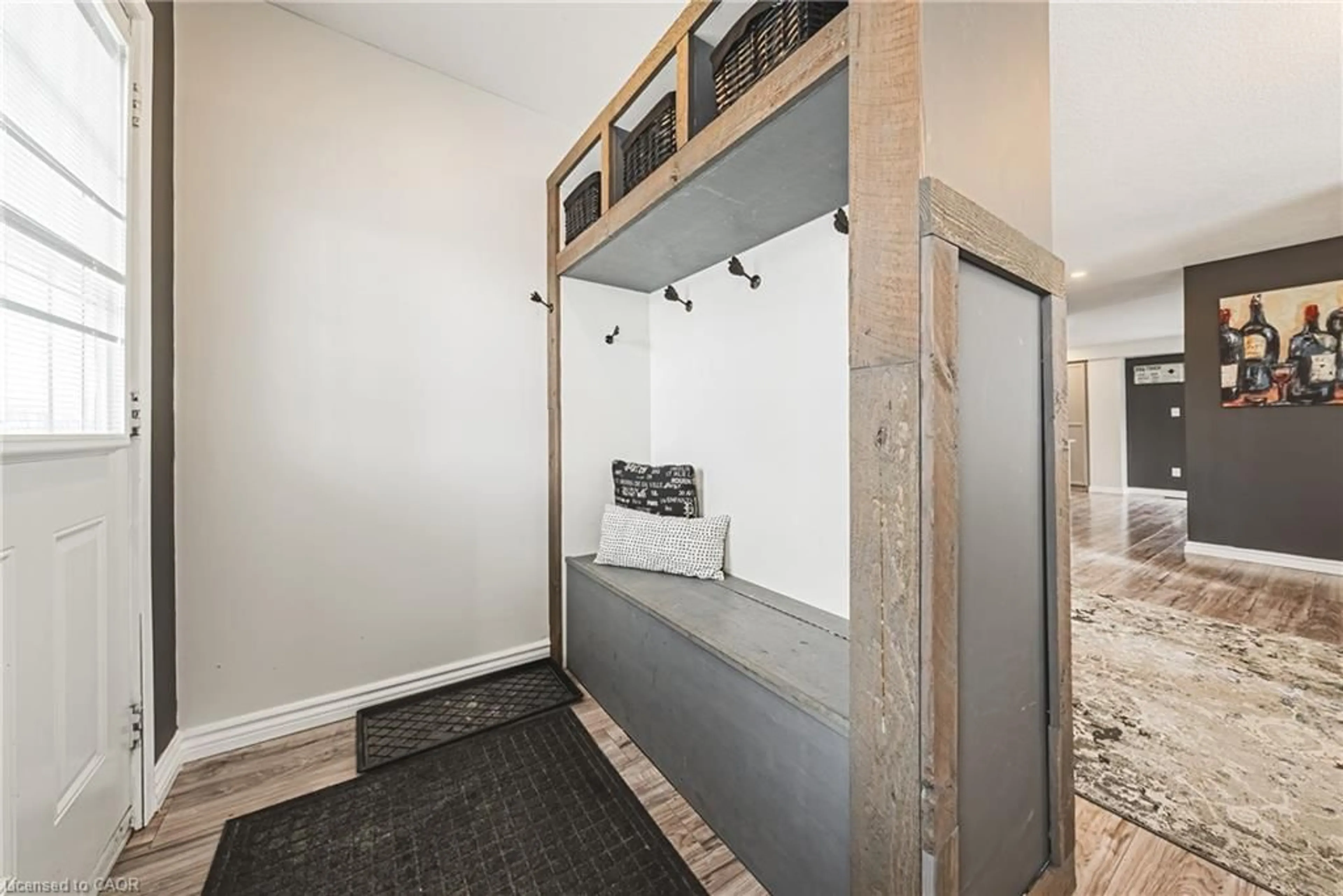 Indoor entryway for 103 Powell Dr, Binbrook Ontario L0R 1C0