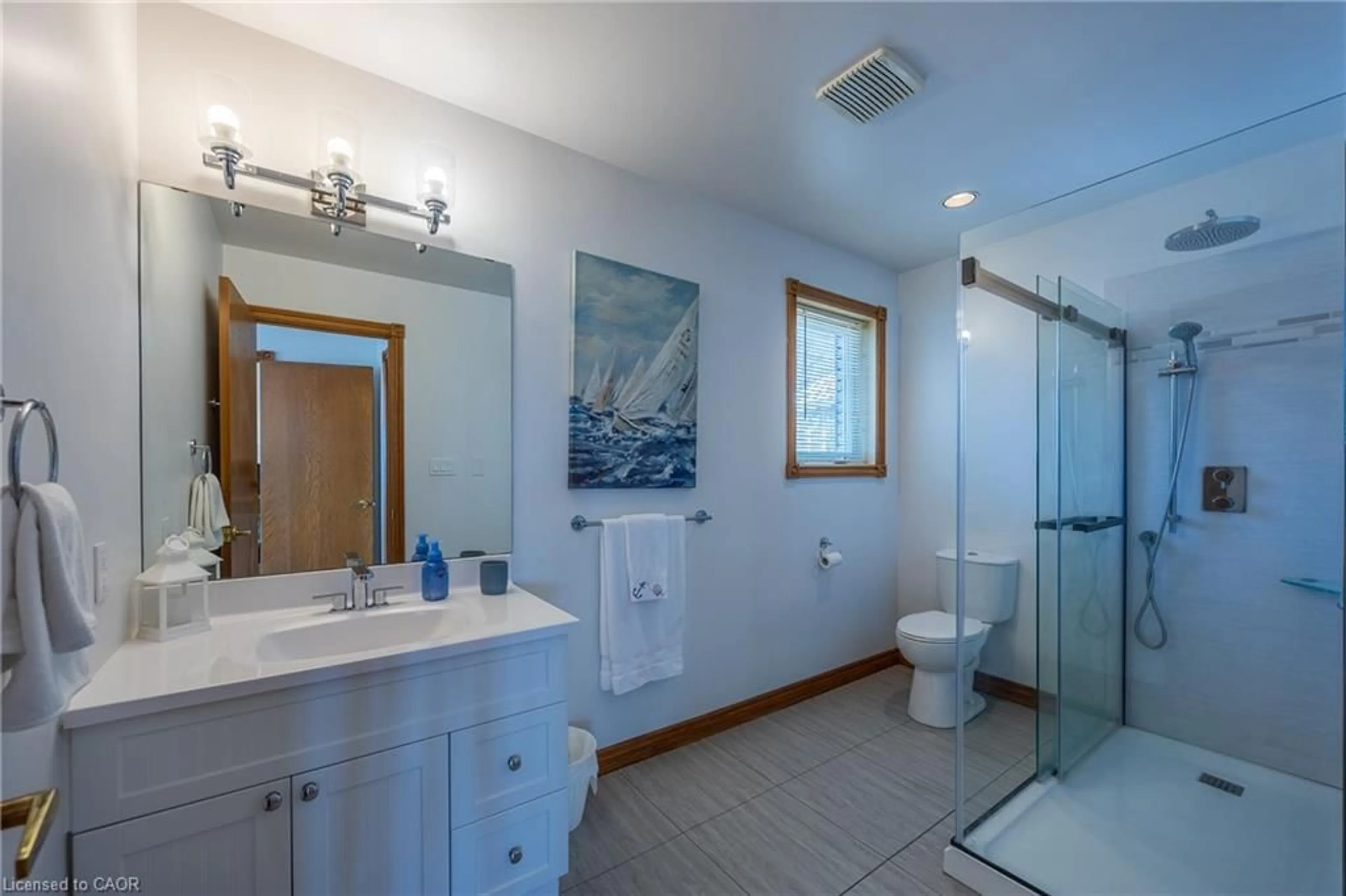 Standard bathroom, ceramic/tile floor for 16 Dean Ave, Port Dover Ontario N0A 1N7