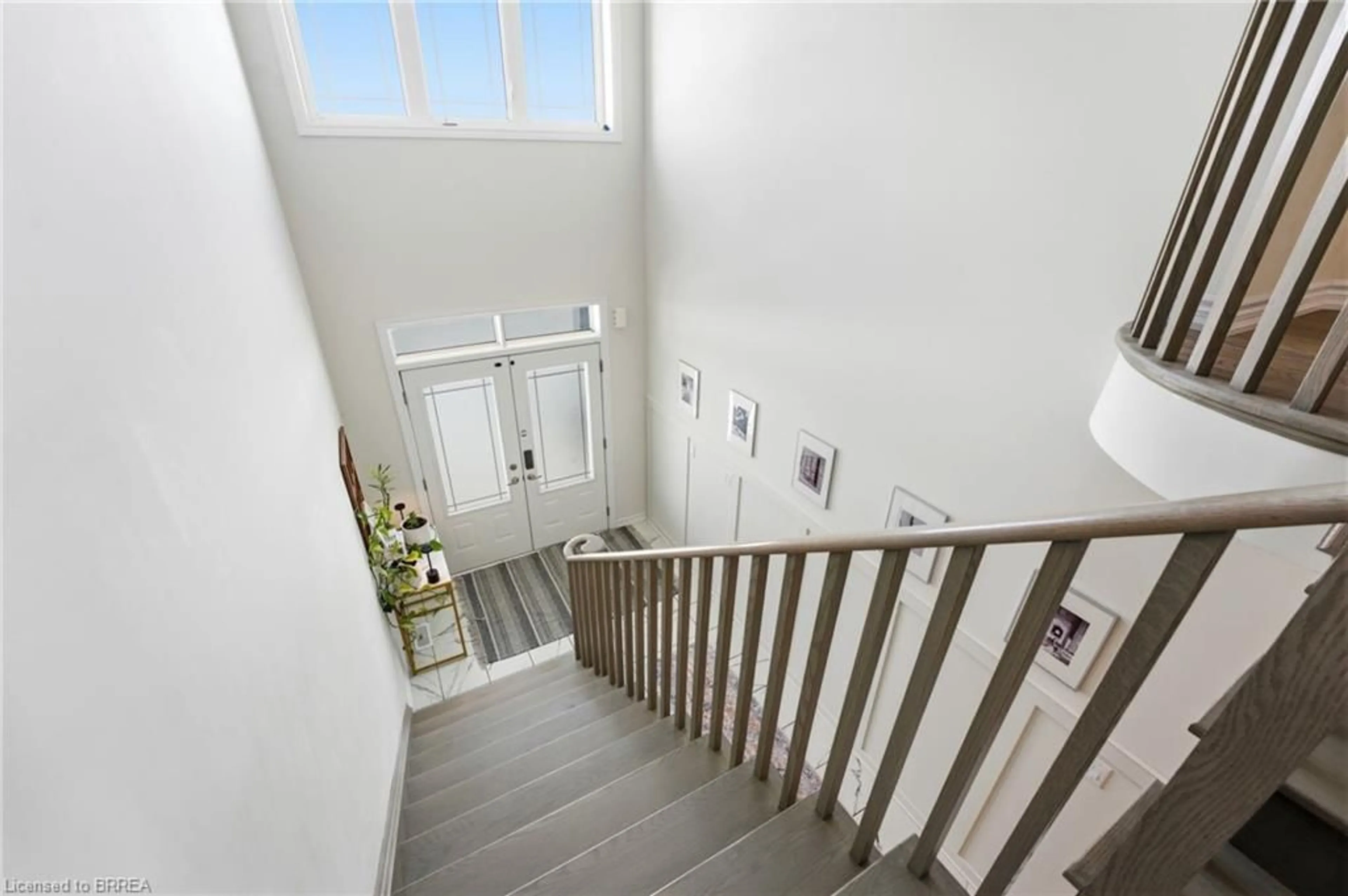 Unknown for 70 Whithorn Cres, Caledonia Ontario N3W 0E5