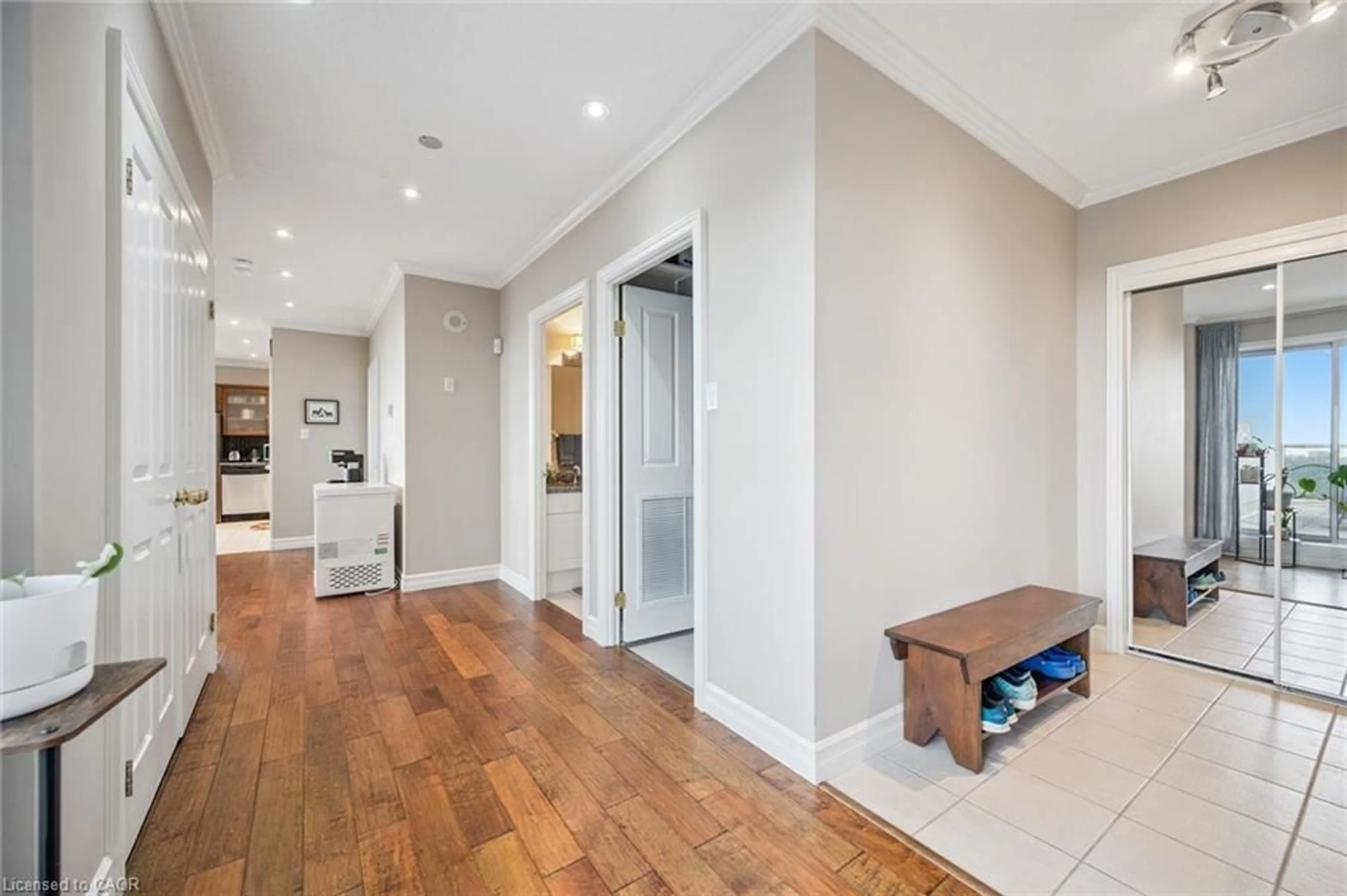 Indoor entryway for 255 Keats Way #1303, Waterloo Ontario N2L 6N6