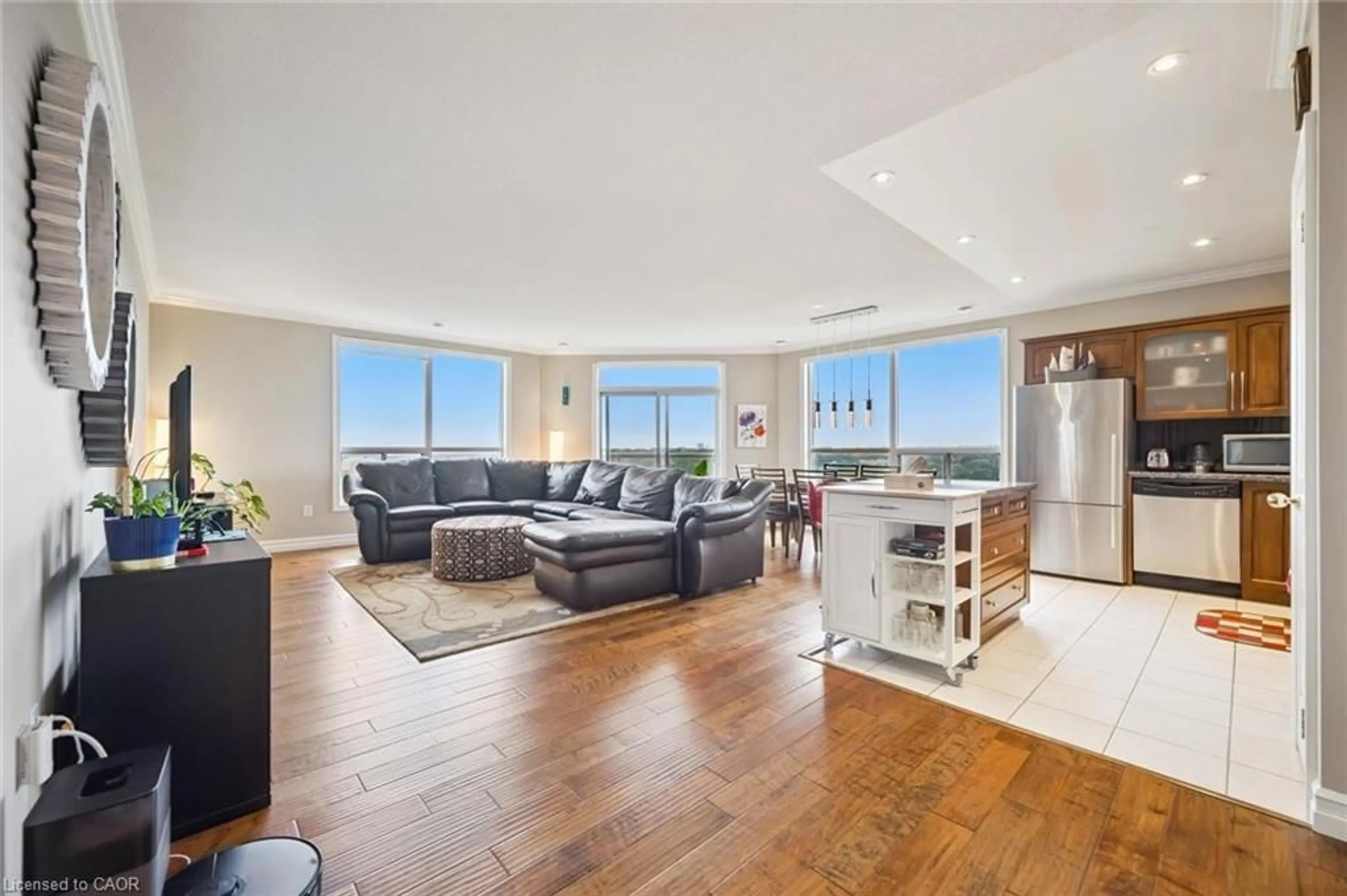 Living room with furniture, unknown for 255 Keats Way #1303, Waterloo Ontario N2L 6N6