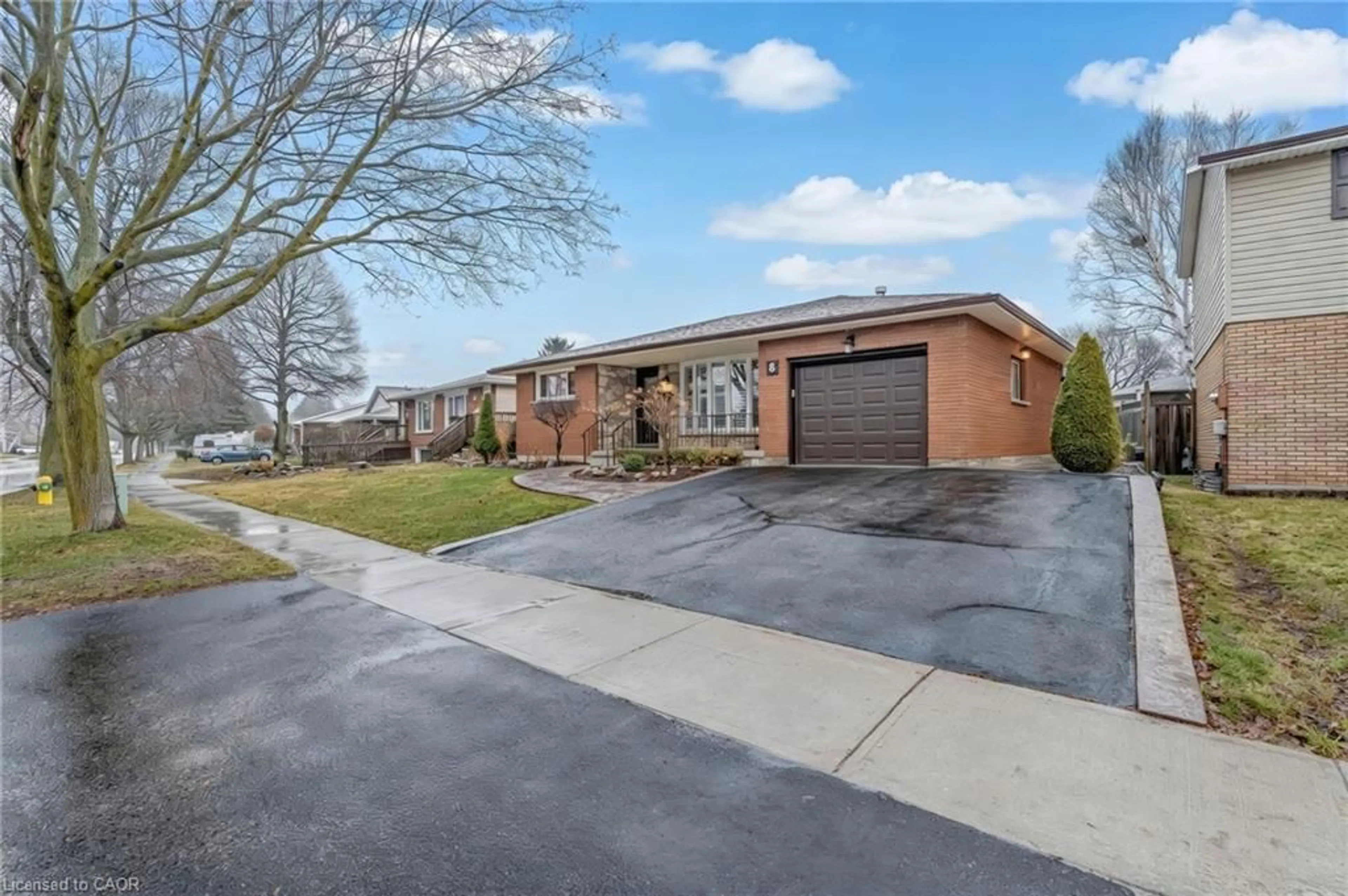 Home with brick exterior material, street for 8 Ivanhoe Rd, Brantford Ontario N3R 5T8