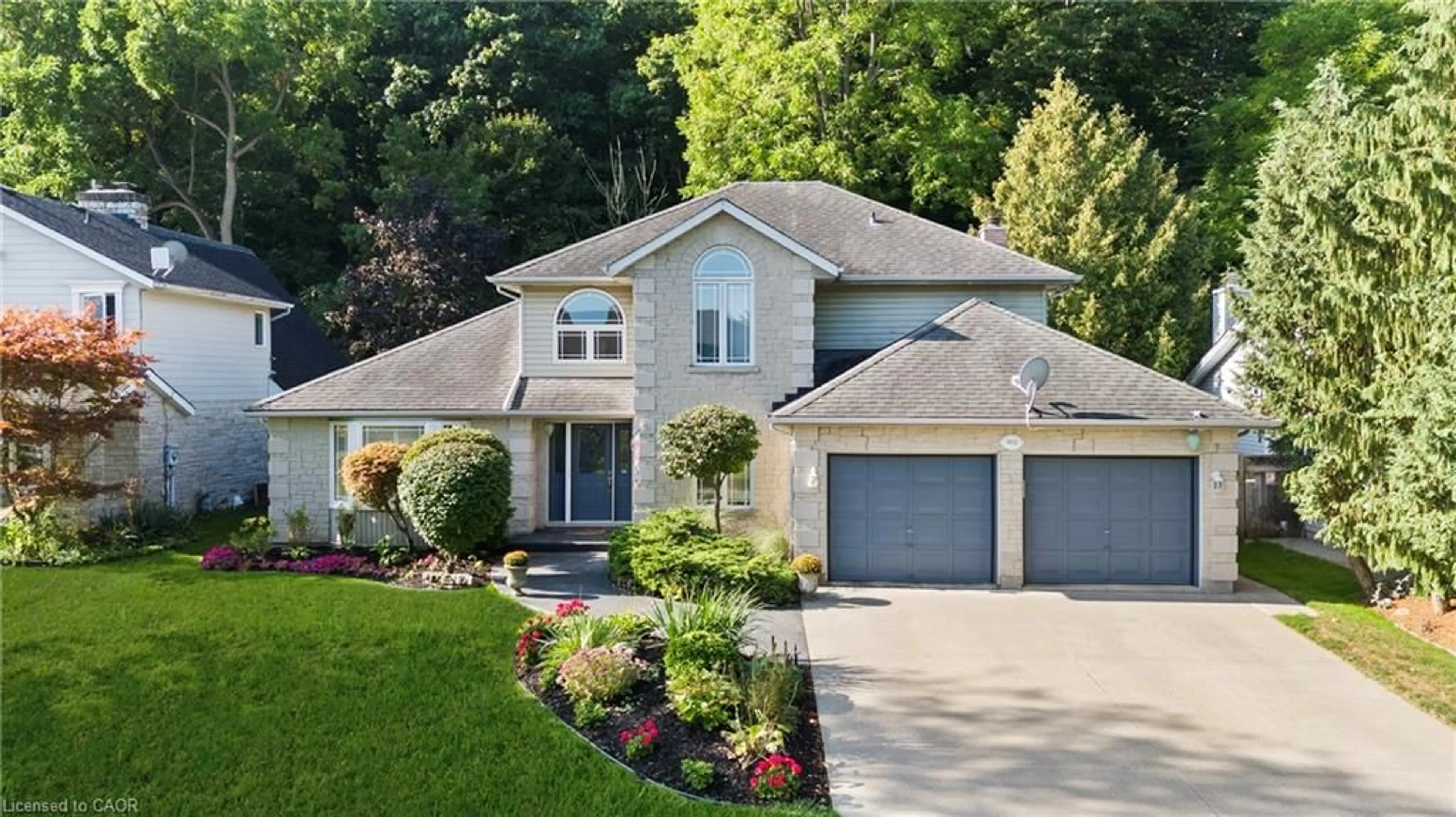 Home with brick exterior material, street for 3602 Glen Elgin Dr, Jordan Ontario L0R 1S0