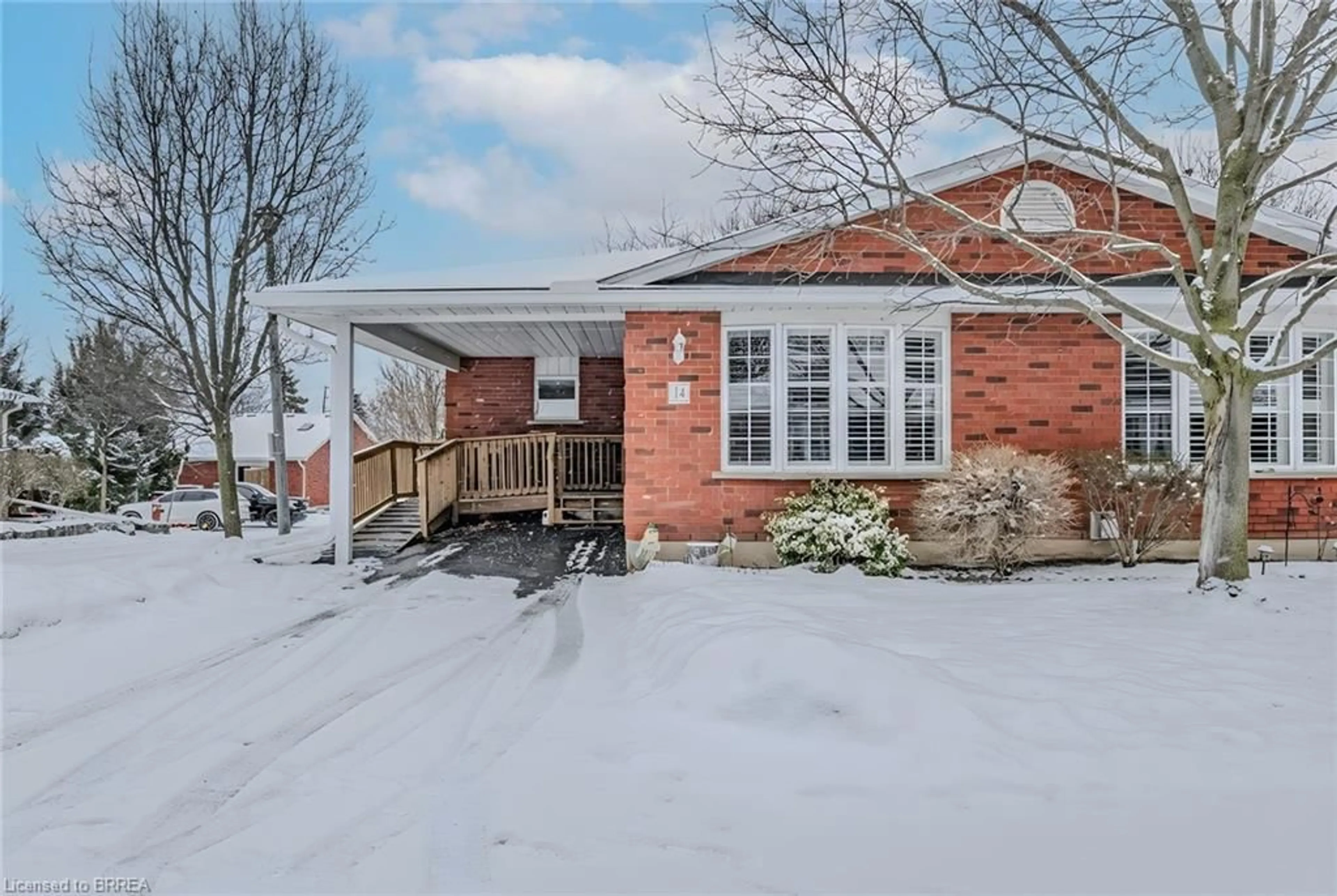 Home with brick exterior material, street for 229 Lynden Rd #14, Brantford Ontario N3R 9A7