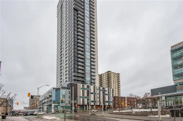 60 Frederick St #3913, Kitchener 3