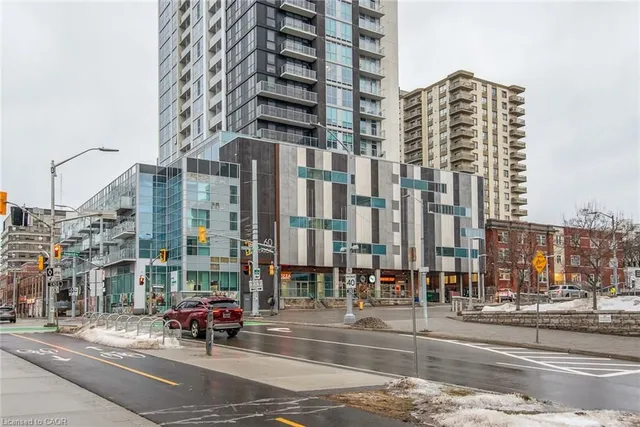 60 Frederick St #3913, Kitchener 4