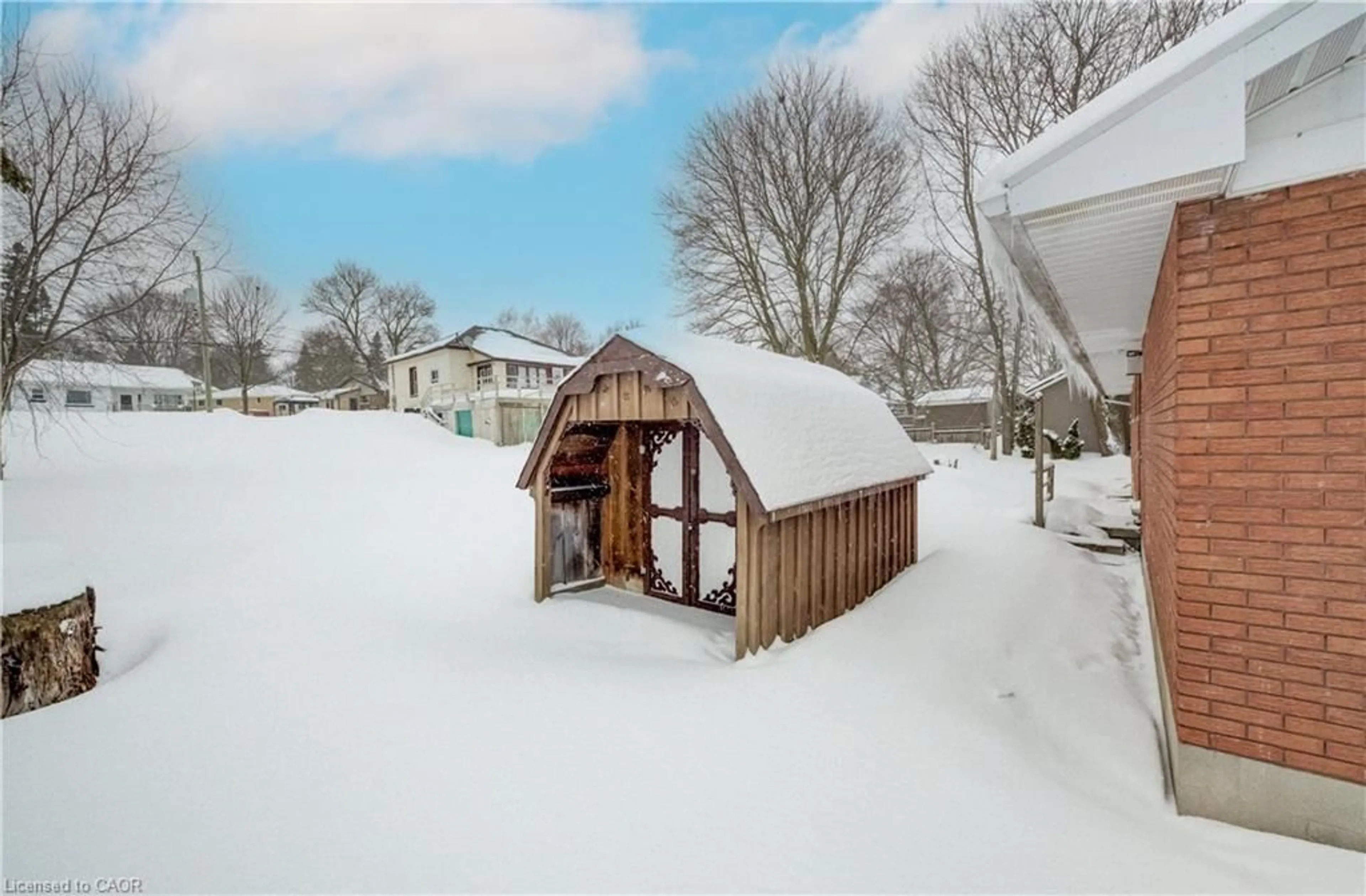Shed for 121 North Water St, Mount Forest Ontario N0G 2L3