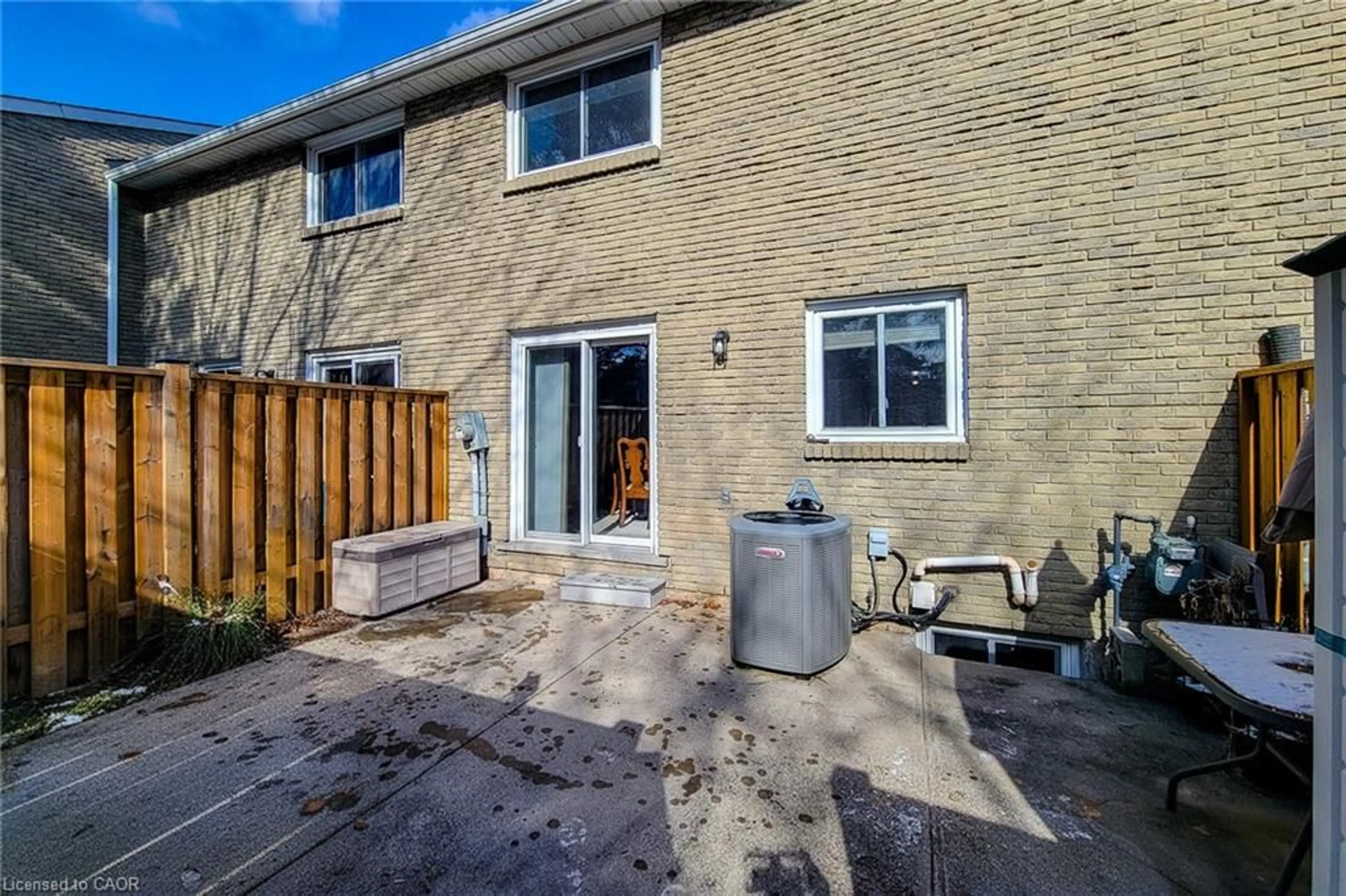 A pic from outside/outdoor area/front of a property/back of a property/a pic from drone, street for 151 Gateshead Cres #65, Stoney Creek Ontario L8G 3W1