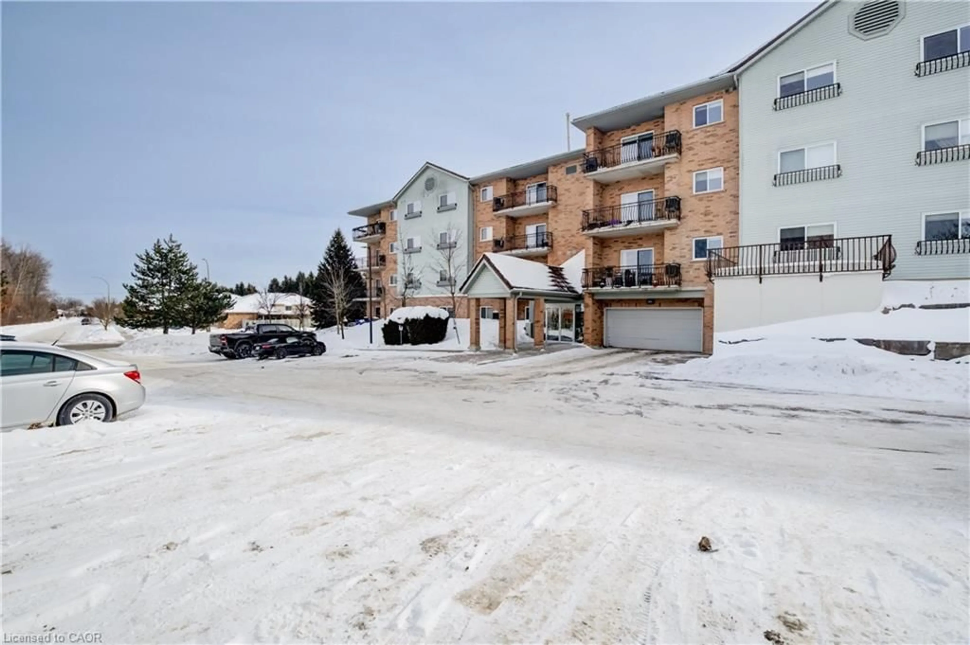 Unknown for 345 Briarmeadow Dr #102, Kitchener Ontario N2A 4J6