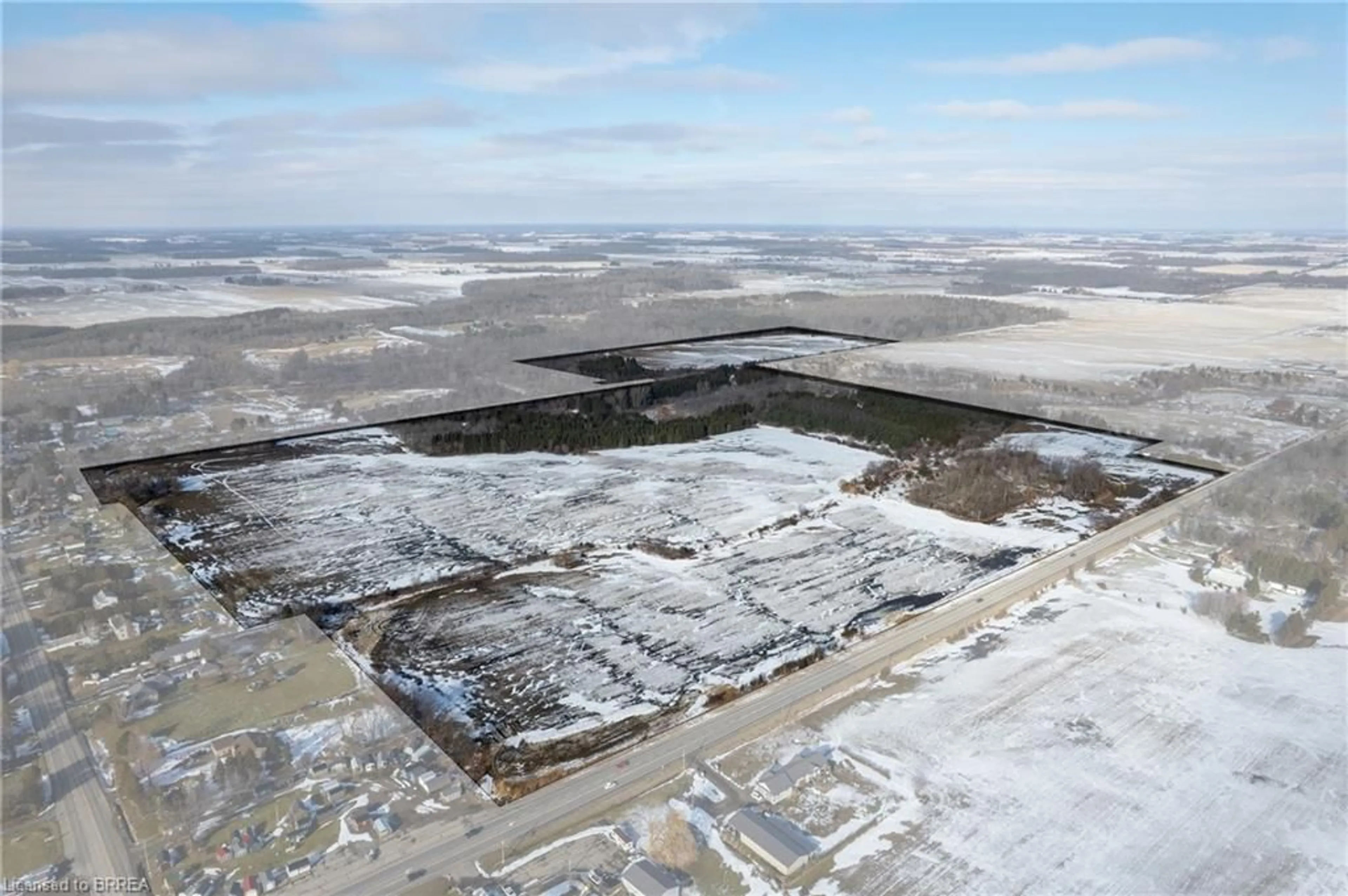 A pic from outside/outdoor area/front of a property/back of a property/a pic from drone, unknown for 4793 Highway 3, Simcoe Ontario N3Y 4K4