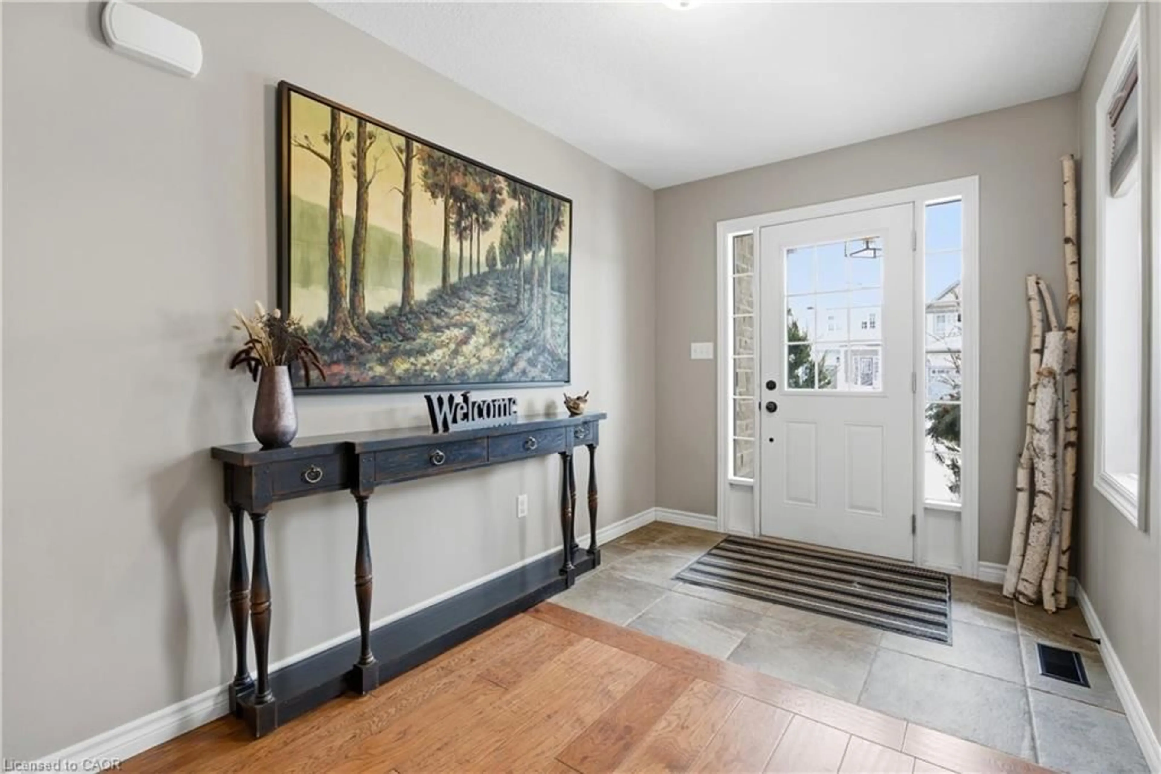 Indoor entryway for 116 Sammon Dr, Rockwood Ontario N0B 2K0