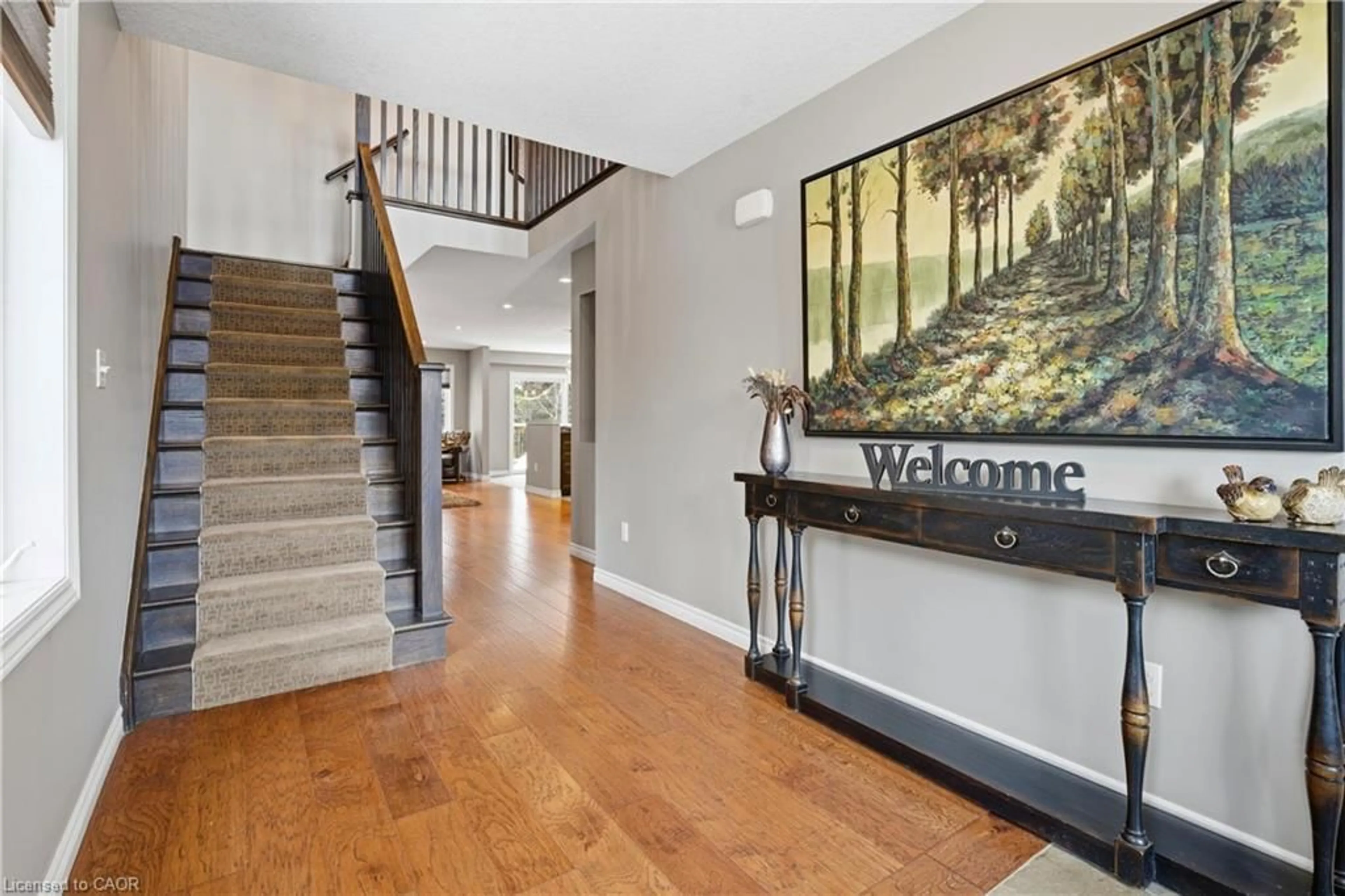 Indoor foyer for 116 Sammon Dr, Rockwood Ontario N0B 2K0