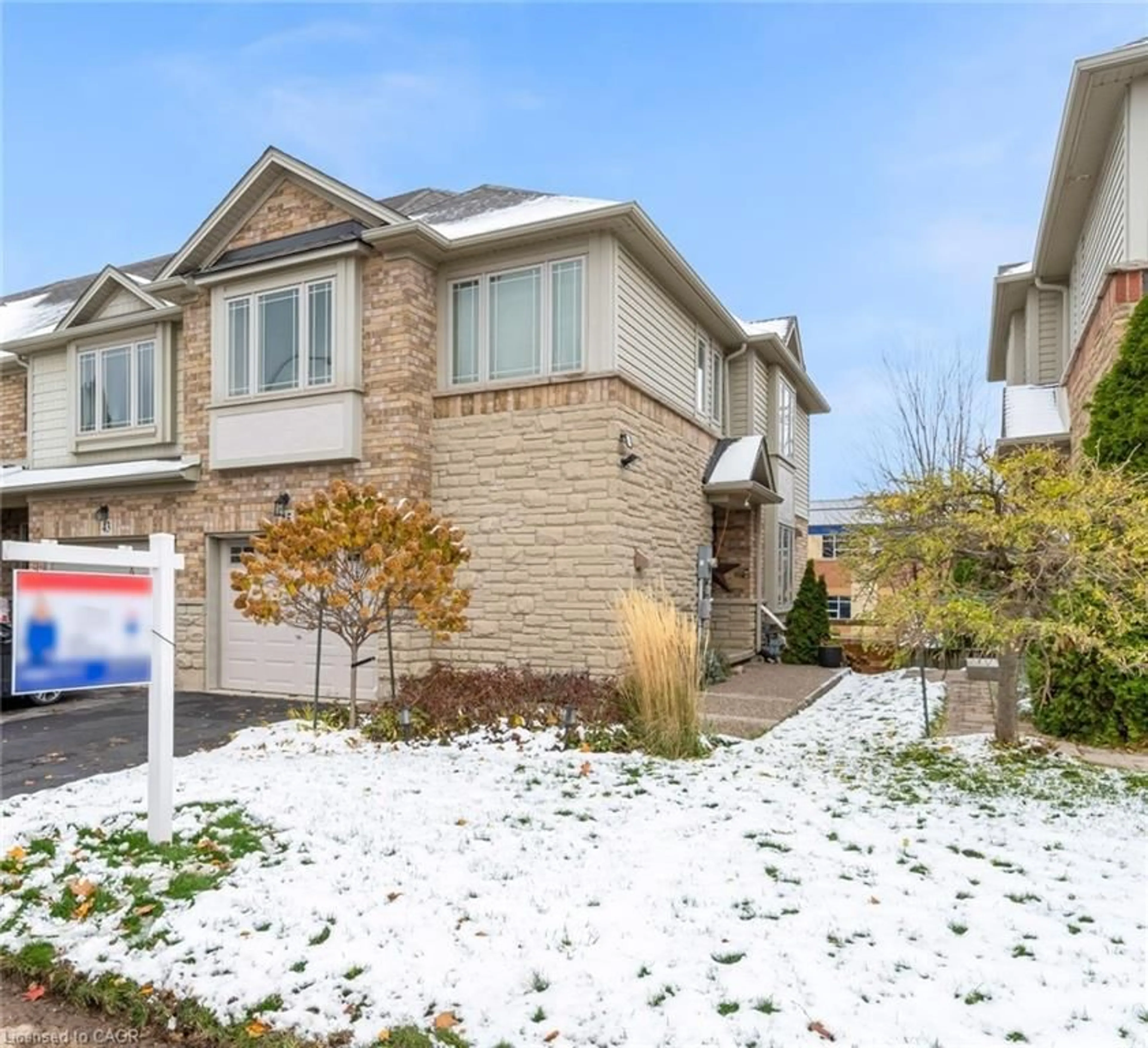 Home with brick exterior material, street for 45 Hemlock Way, Grimsby Ontario L3M 0A8