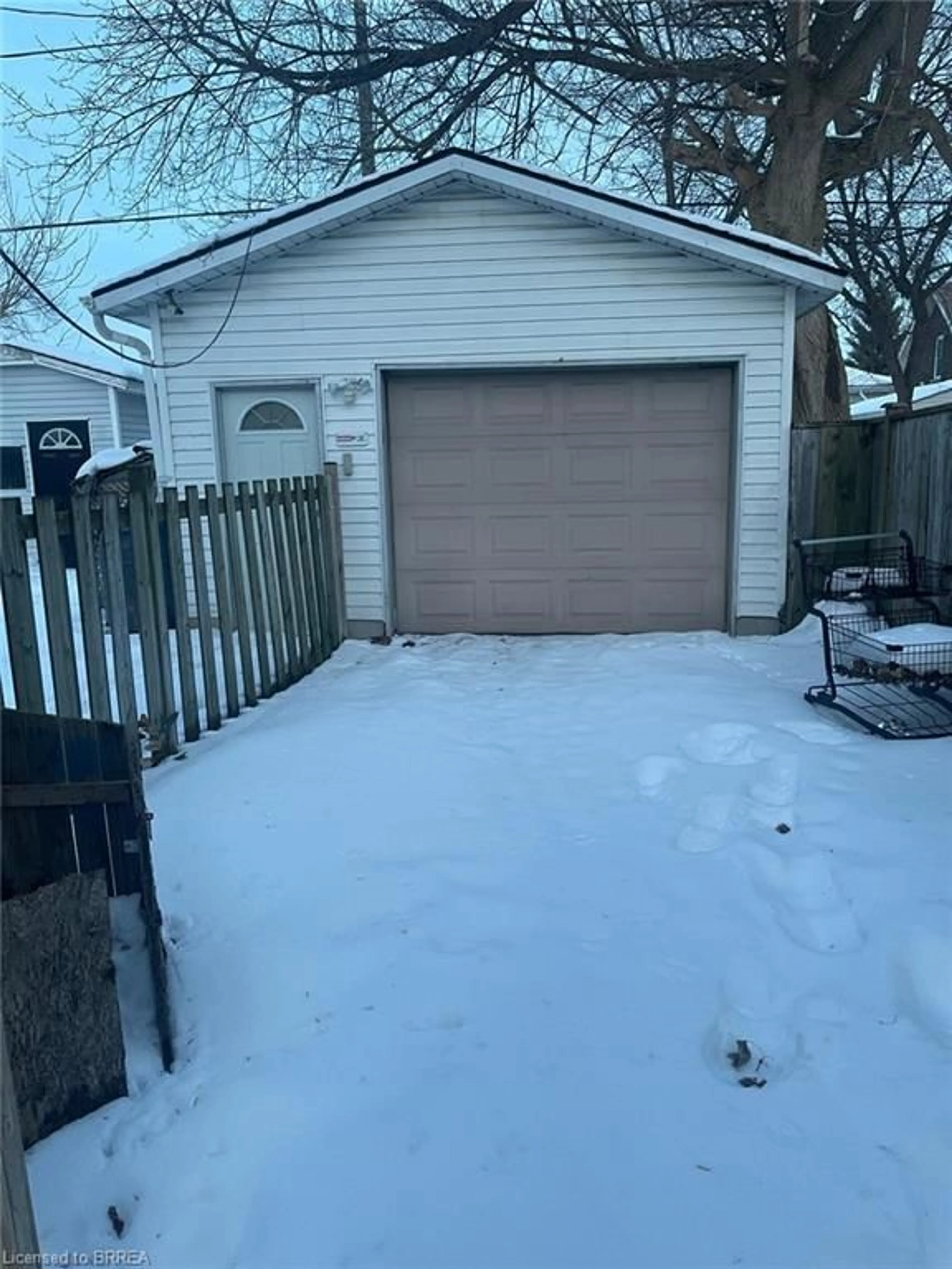 Shed for 258 Wellington Rd, London Ontario N6C 4N5