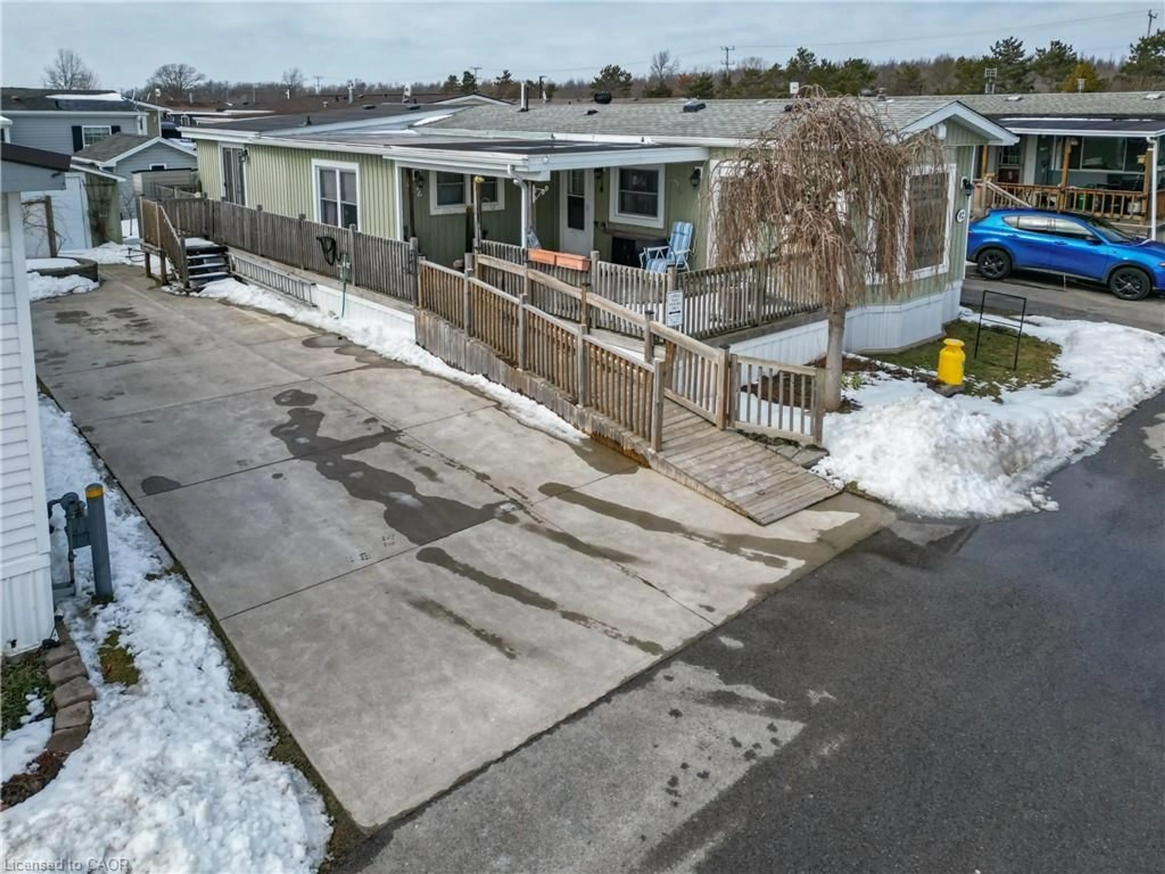 A pic from outside/outdoor area/front of a property/back of a property/a pic from drone, street for 3033 Townline Rd #92, Stevensville Ontario L0S 1S1