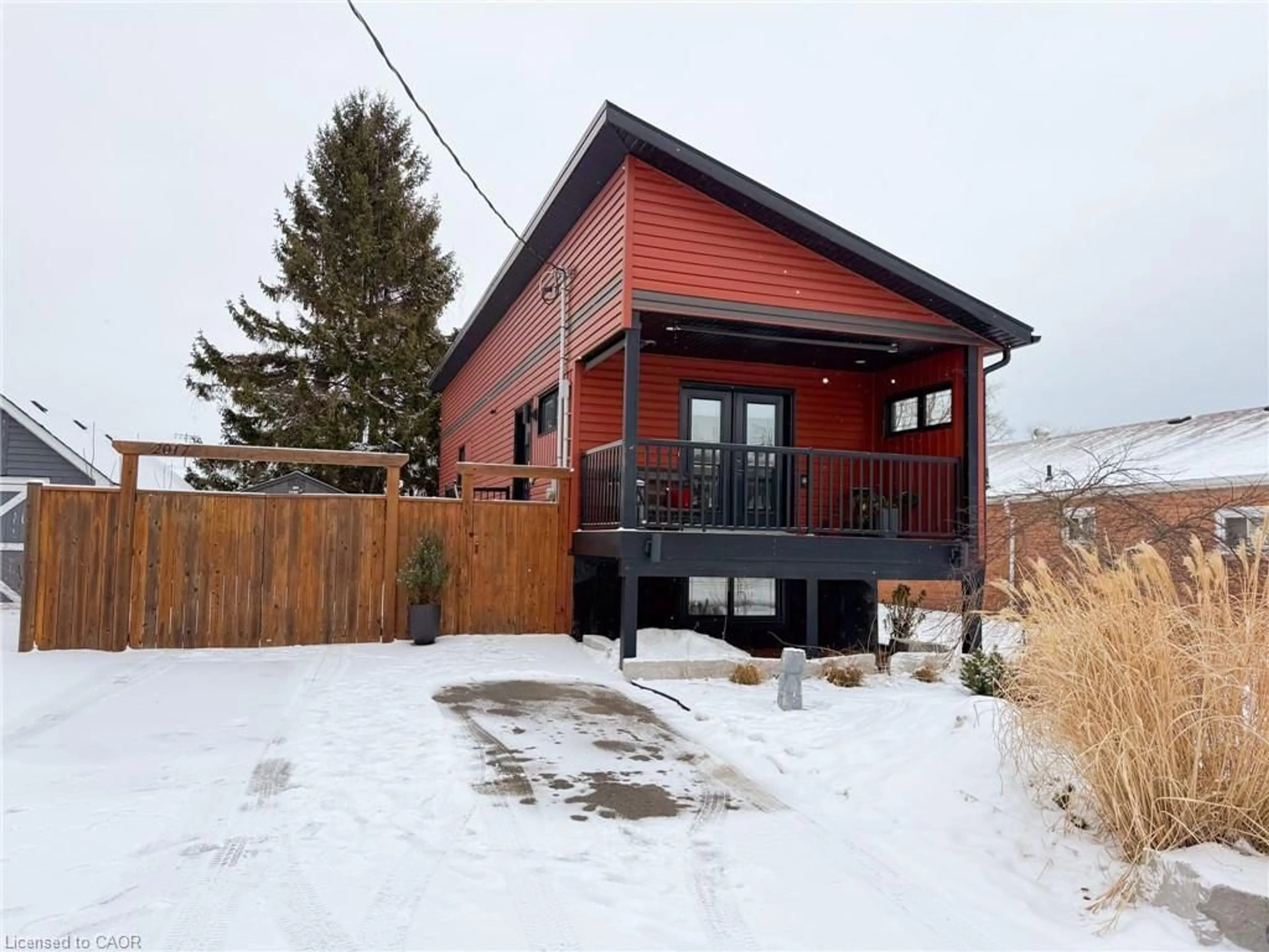 Shed for 2017 Erie St, Port Dover Ontario N0A 1N7