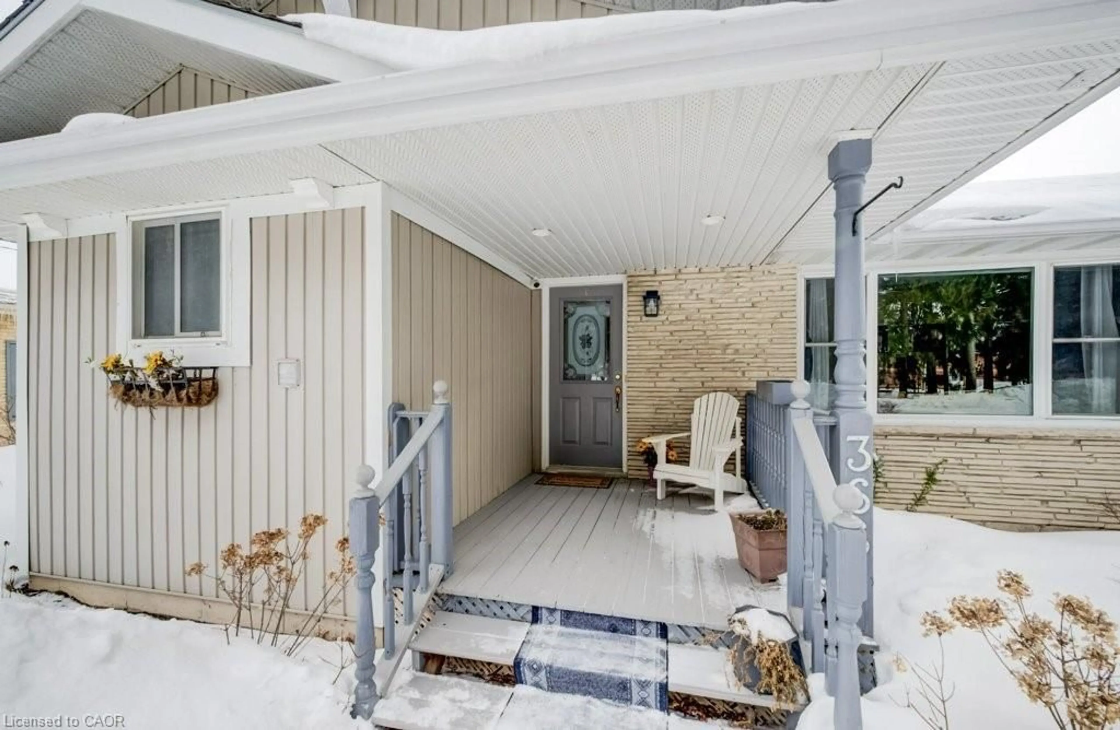 Unknown for 366 Peel St, Mount Forest Ontario N0G 2L3