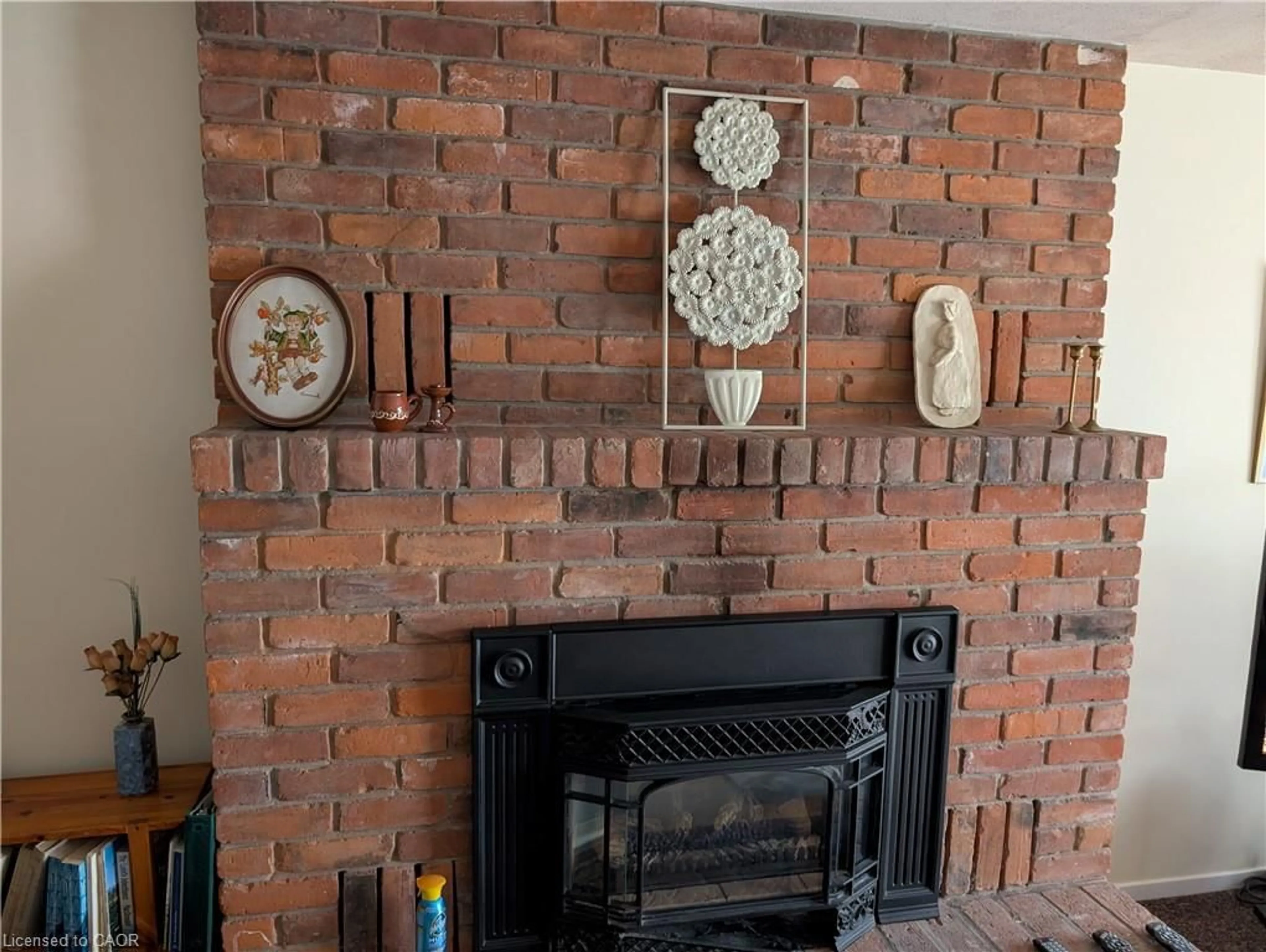 Unknown for 33 Appleford Rd, Hamilton Ontario L9C 6B5