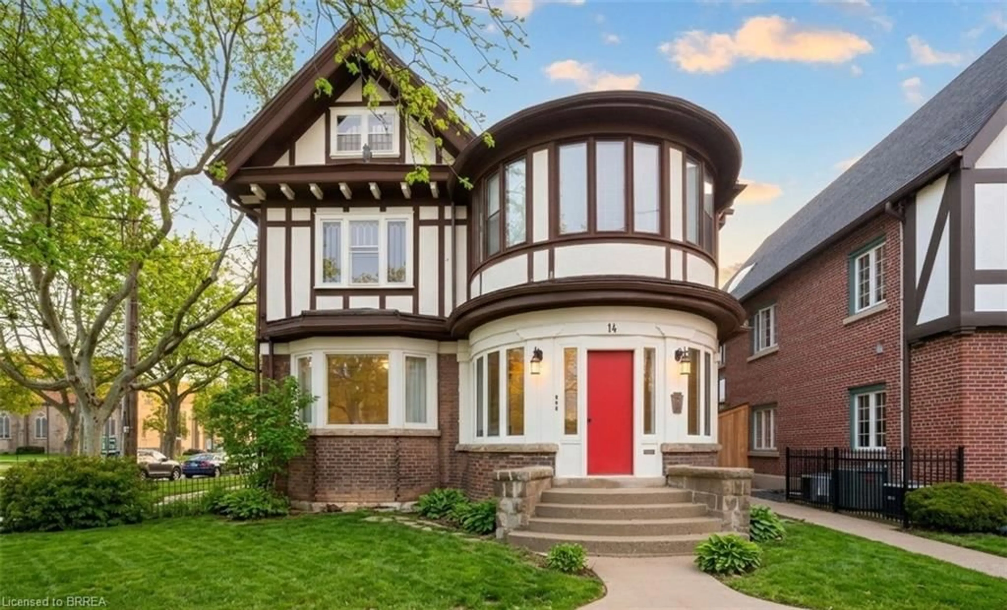 Home with brick exterior material, street for 14 Wellington St, Brantford Ontario N3T 2L4