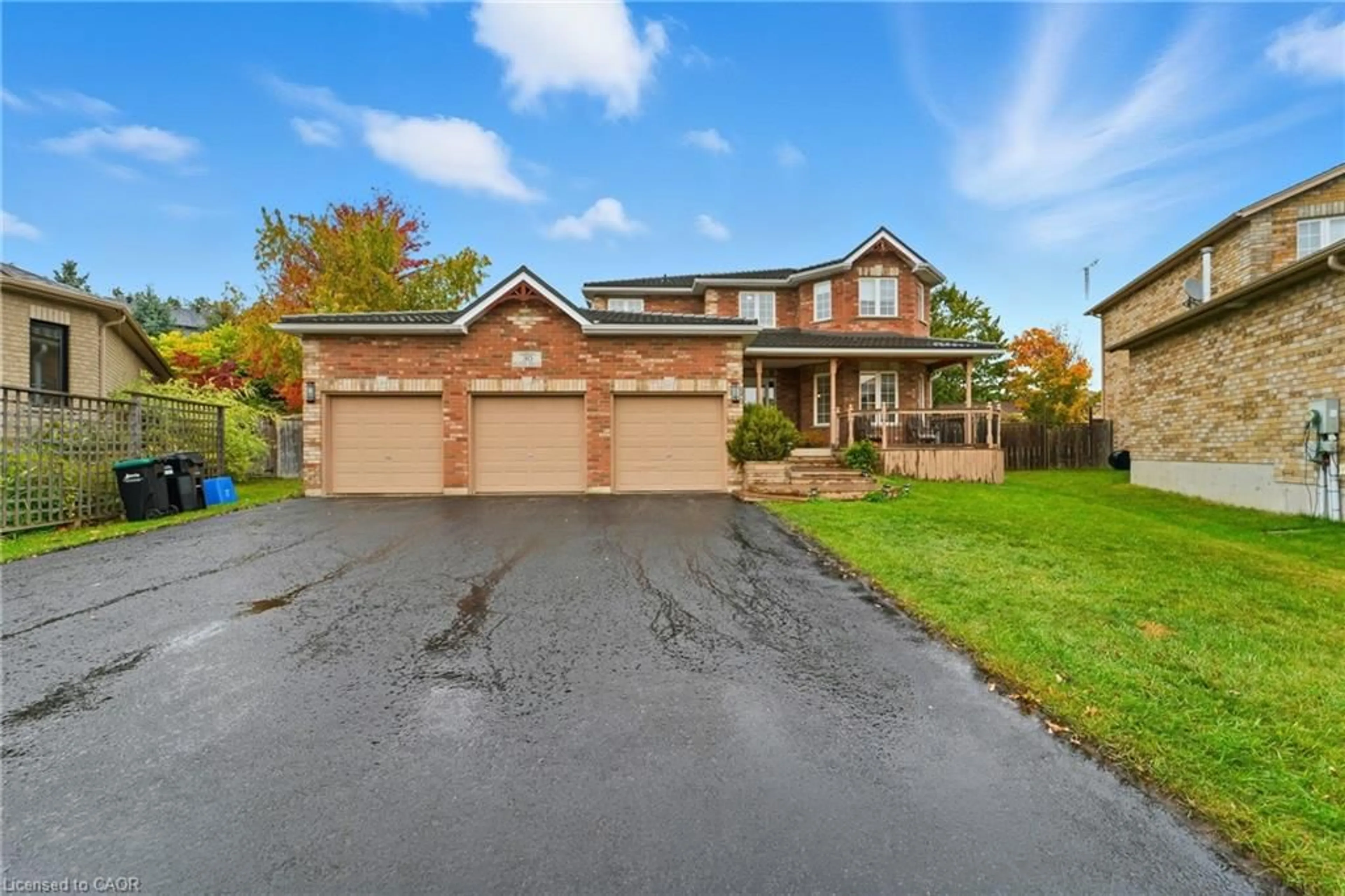 Home with brick exterior material, street for 30 Ruffet Dr, Barrie Ontario L4N 0P1