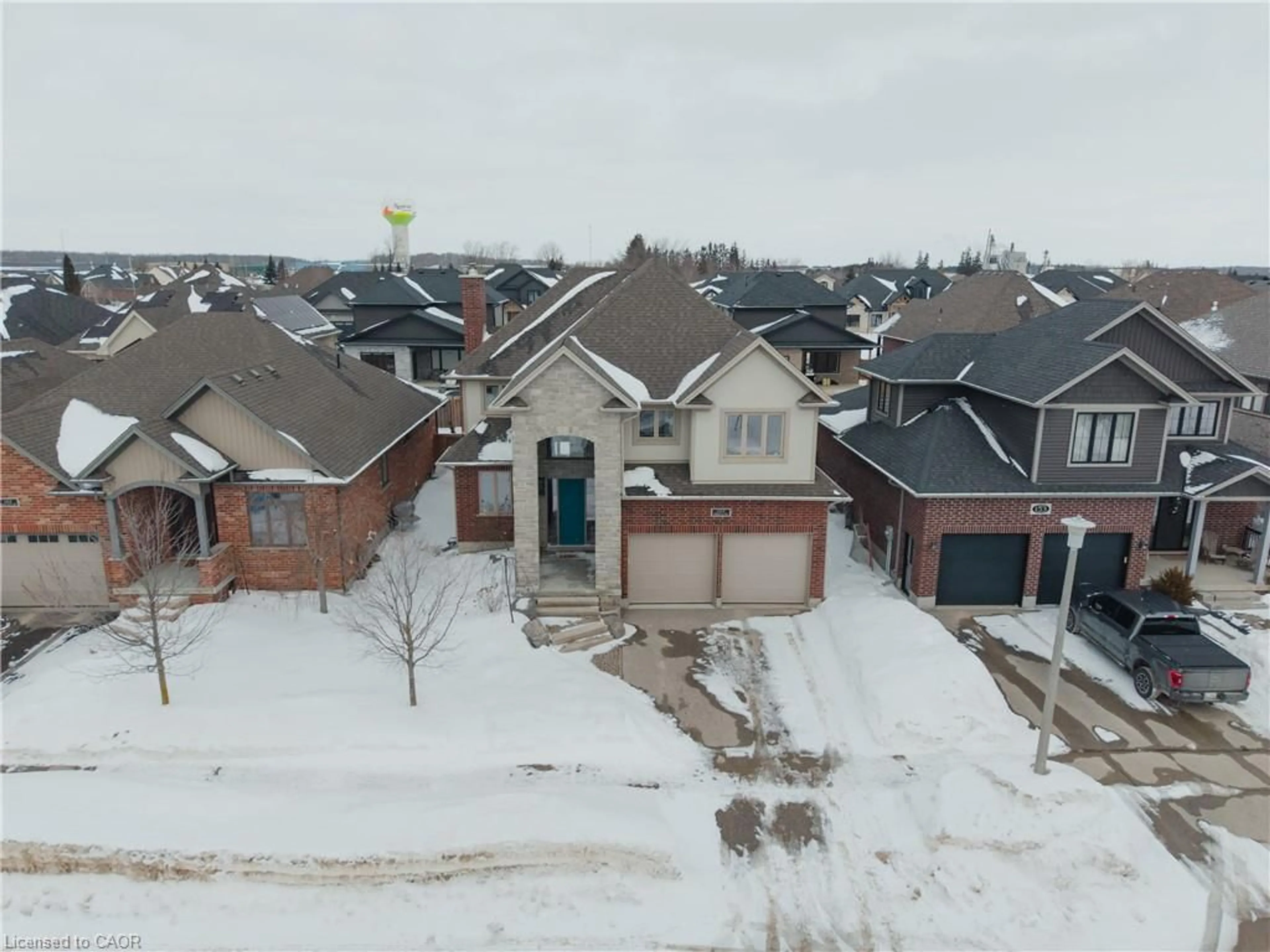 A pic from outside/outdoor area/front of a property/back of a property/a pic from drone, street for 157 Ridgeview Dr, Drayton Ontario N0G 1P0