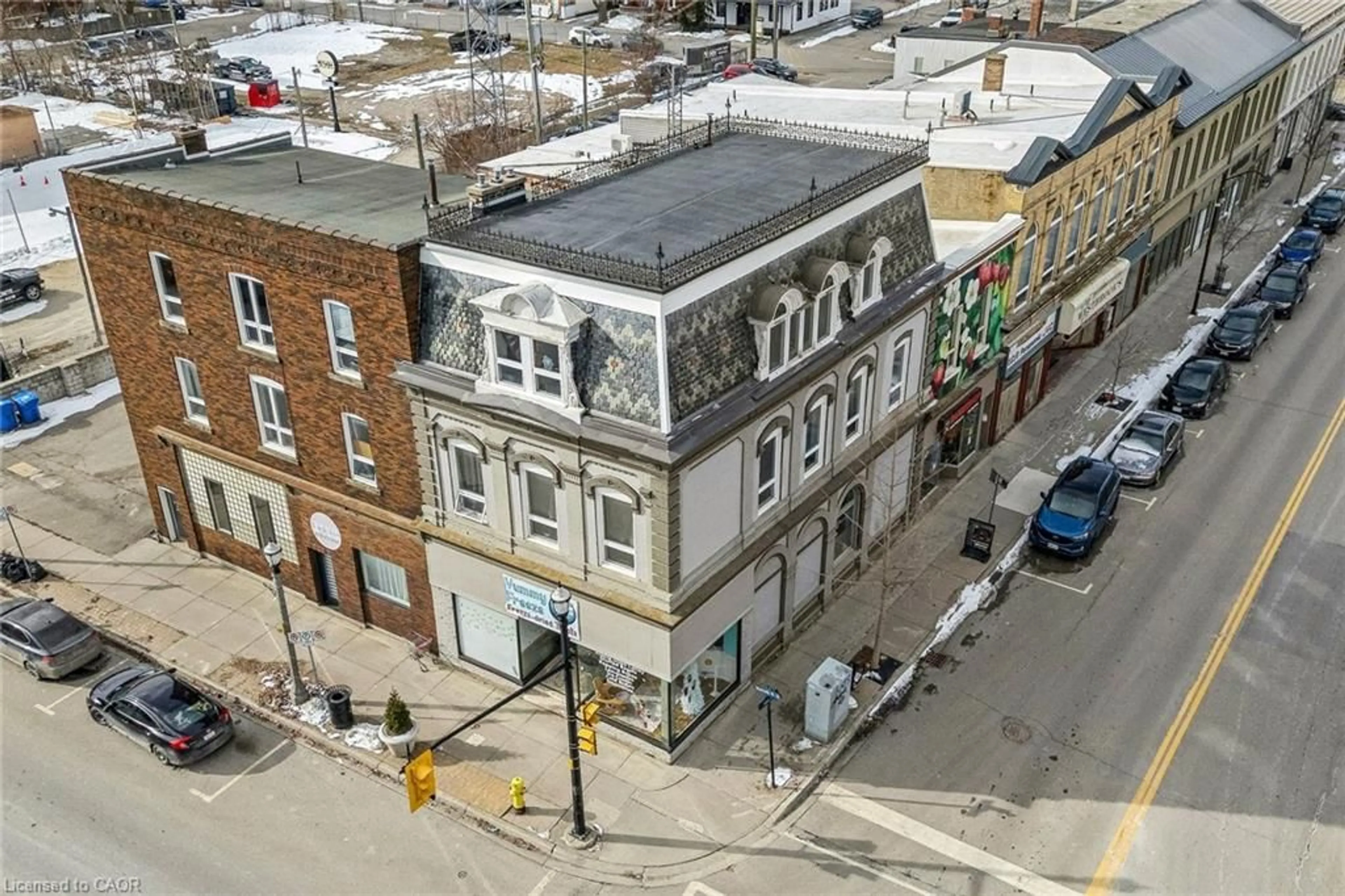 A pic from outside/outdoor area/front of a property/back of a property/a pic from drone, building for 56 Norfolk St, Simcoe Ontario N3Y 2W2