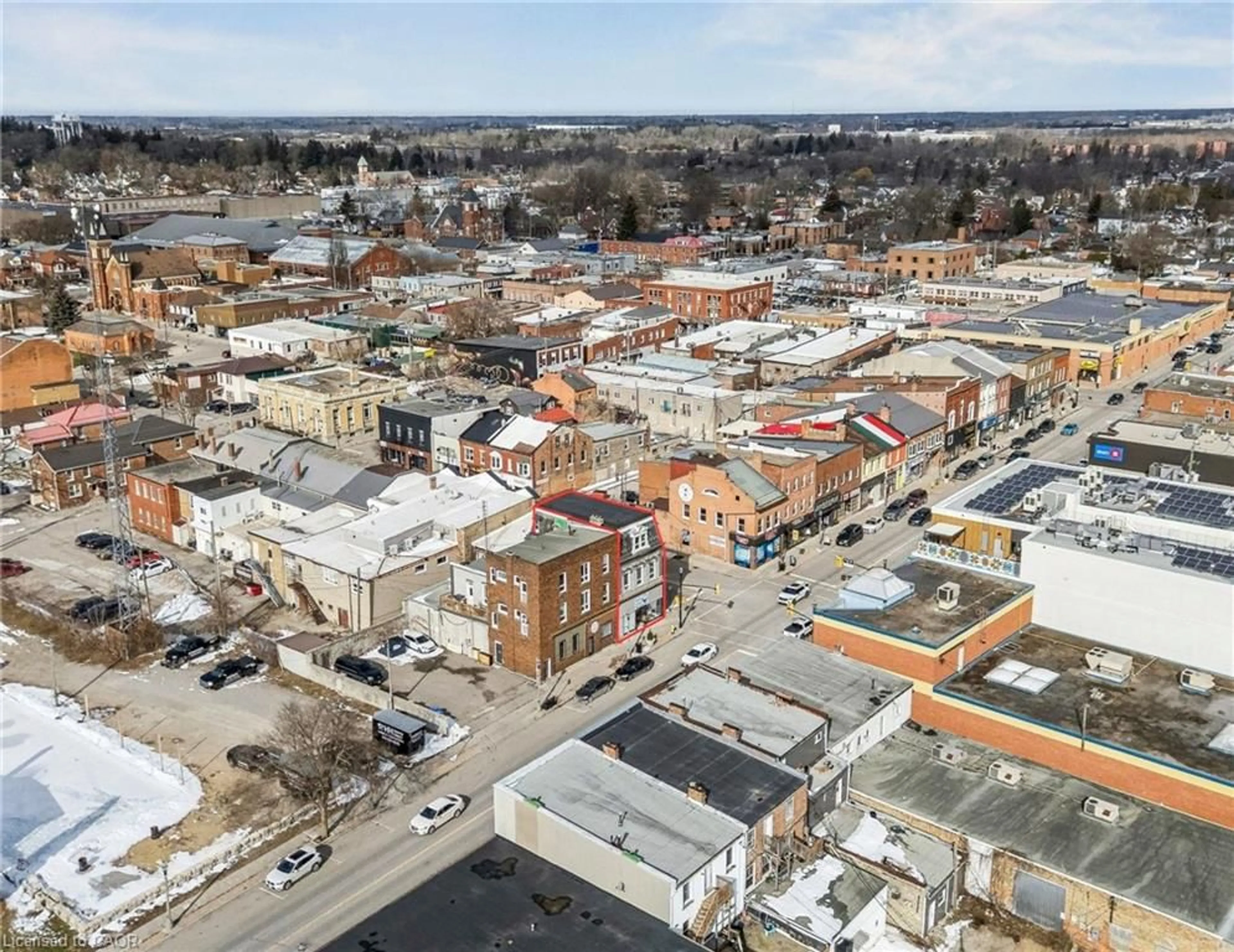 A pic from outside/outdoor area/front of a property/back of a property/a pic from drone, street for 56 Norfolk St, Simcoe Ontario N3Y 2W2