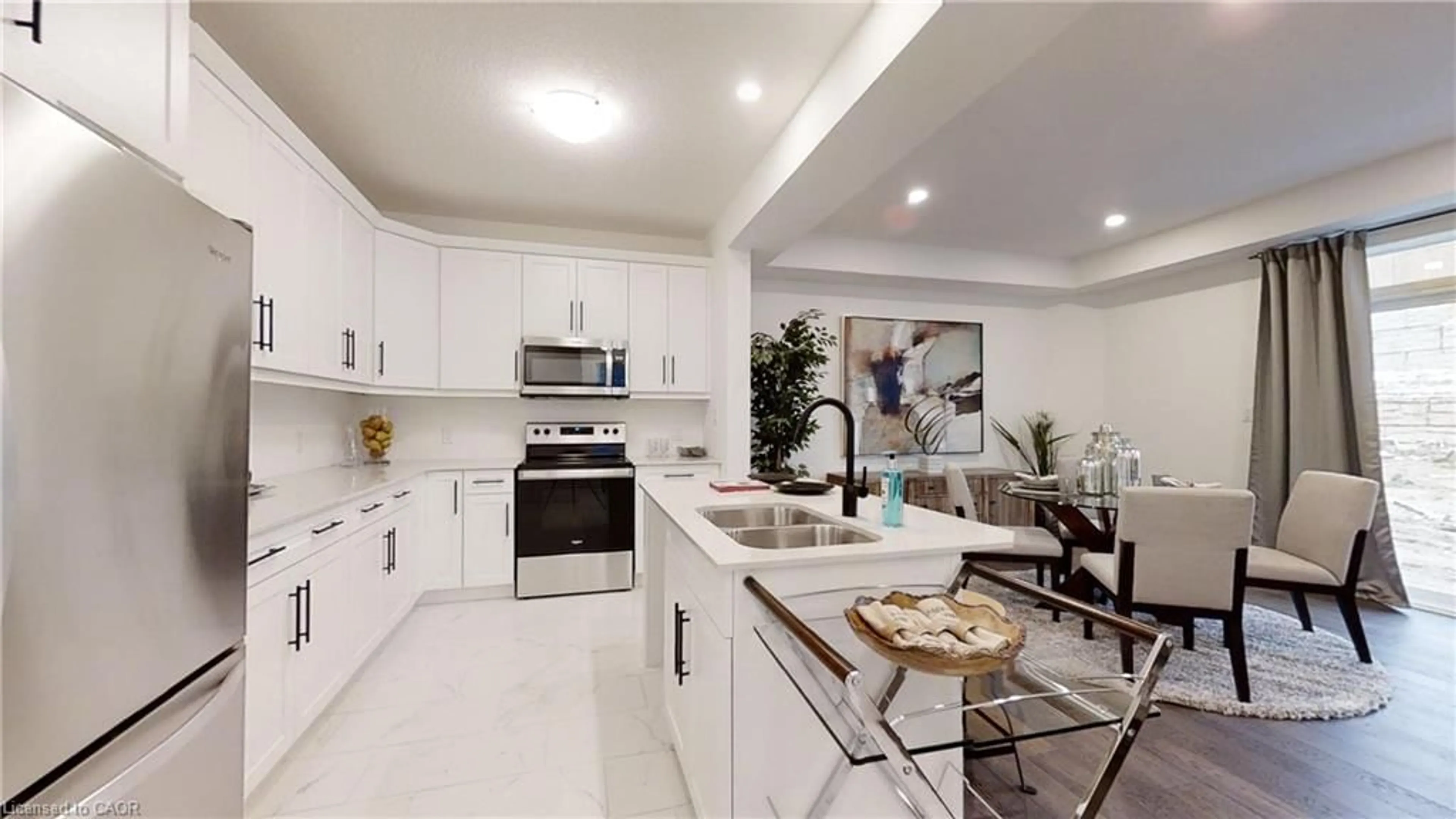 Open concept kitchen, ceramic/tile floor for 42 Julie Crt, London Ontario N5Z 0A9