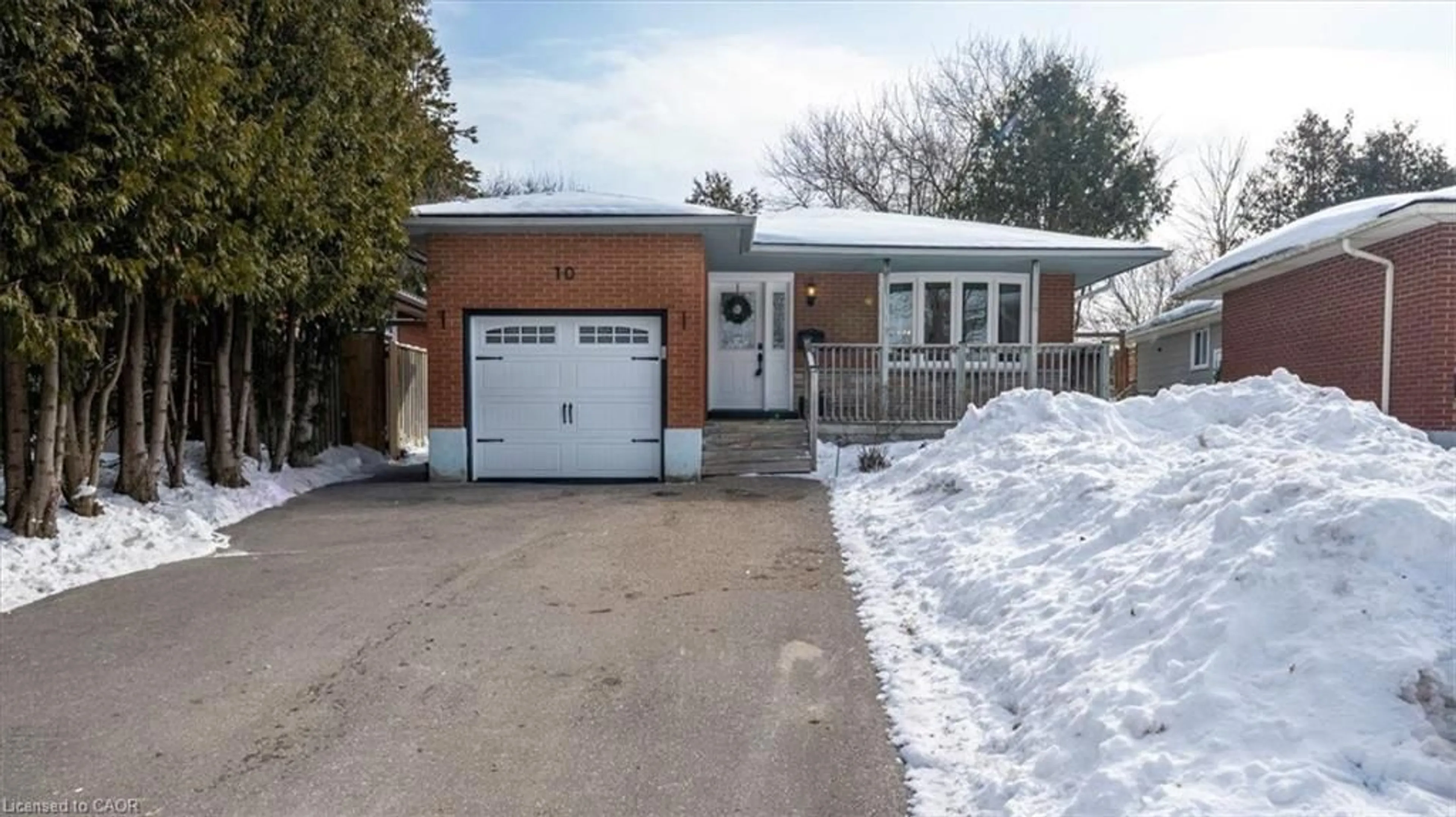 Home with brick exterior material, street for 10 Rossford Cres, Kitchener Ontario N2M 2H7