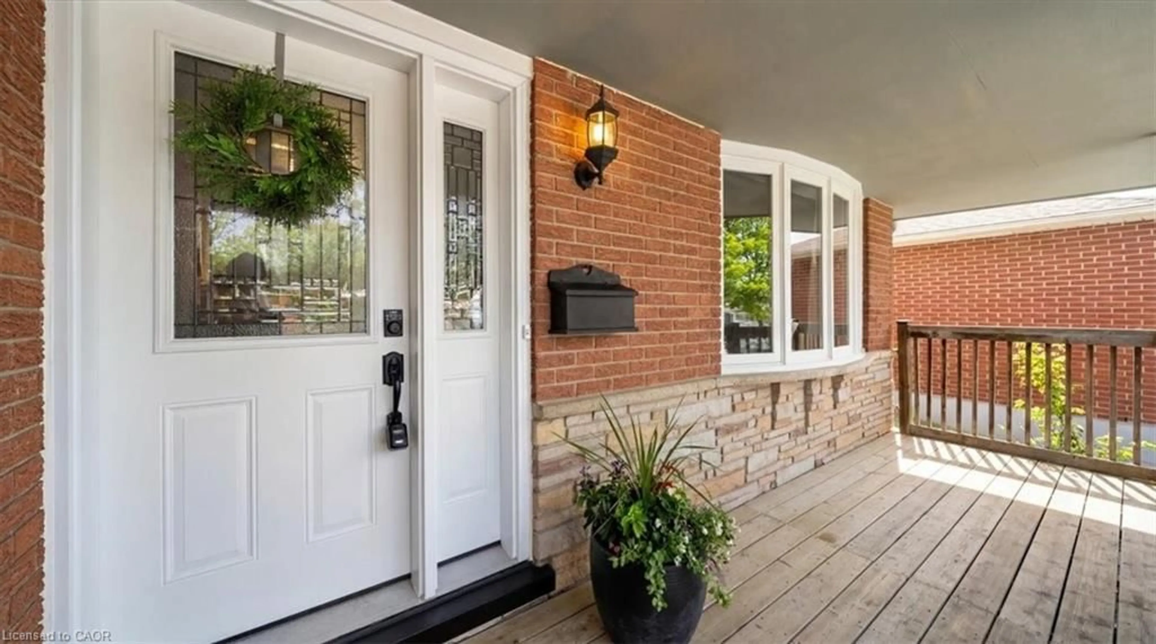 Home with brick exterior material, street for 10 Rossford Cres, Kitchener Ontario N2M 2H7