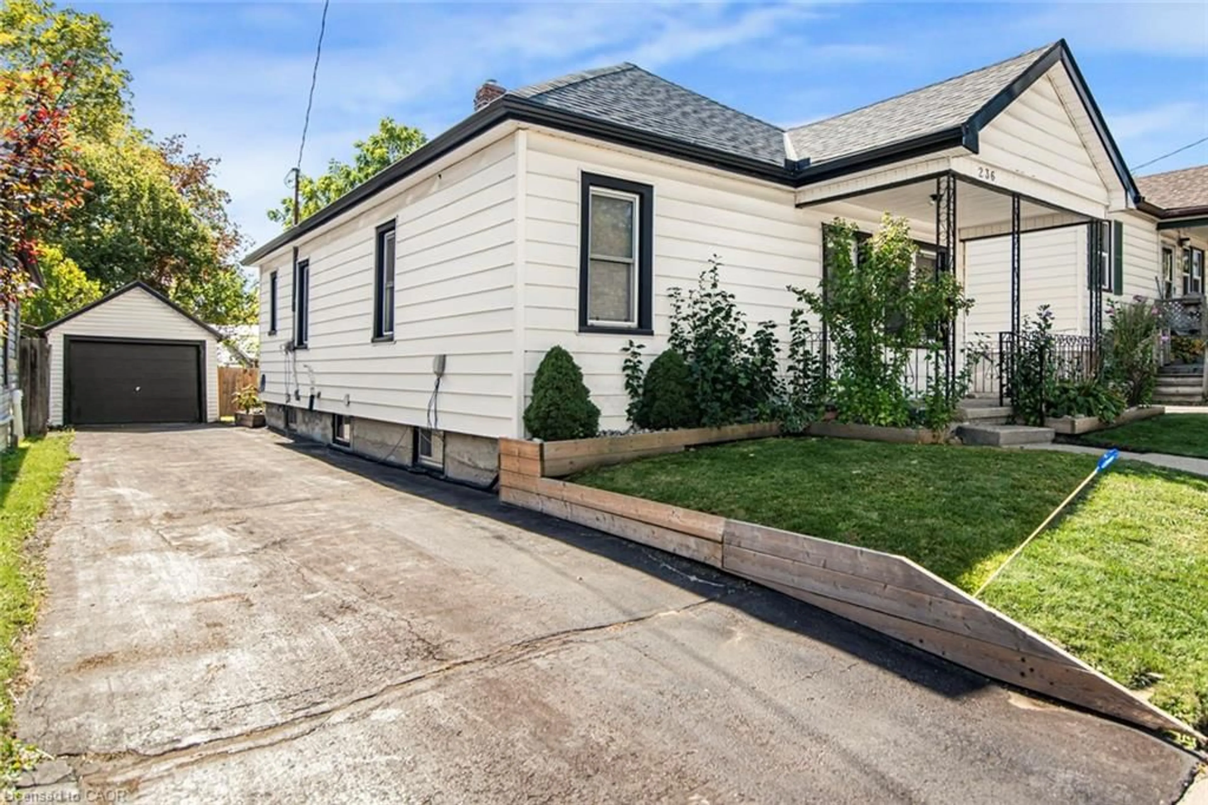 Unknown for 236 Grove St, Simcoe Ontario N3Y 1K9