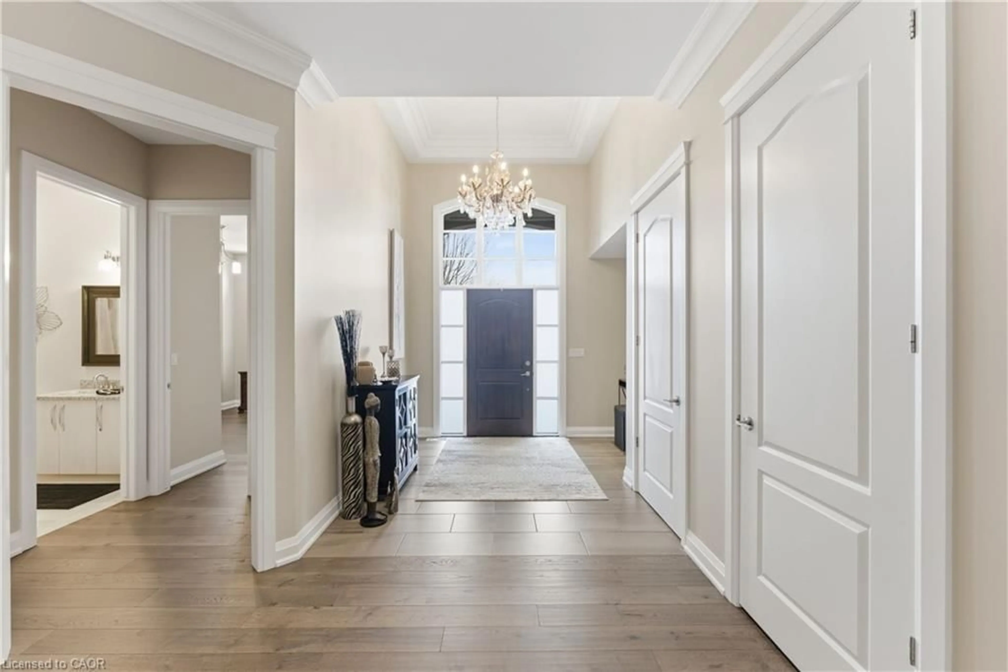 Indoor entryway for 34 Angels Dr, St. Davids Ontario L0S 1J1