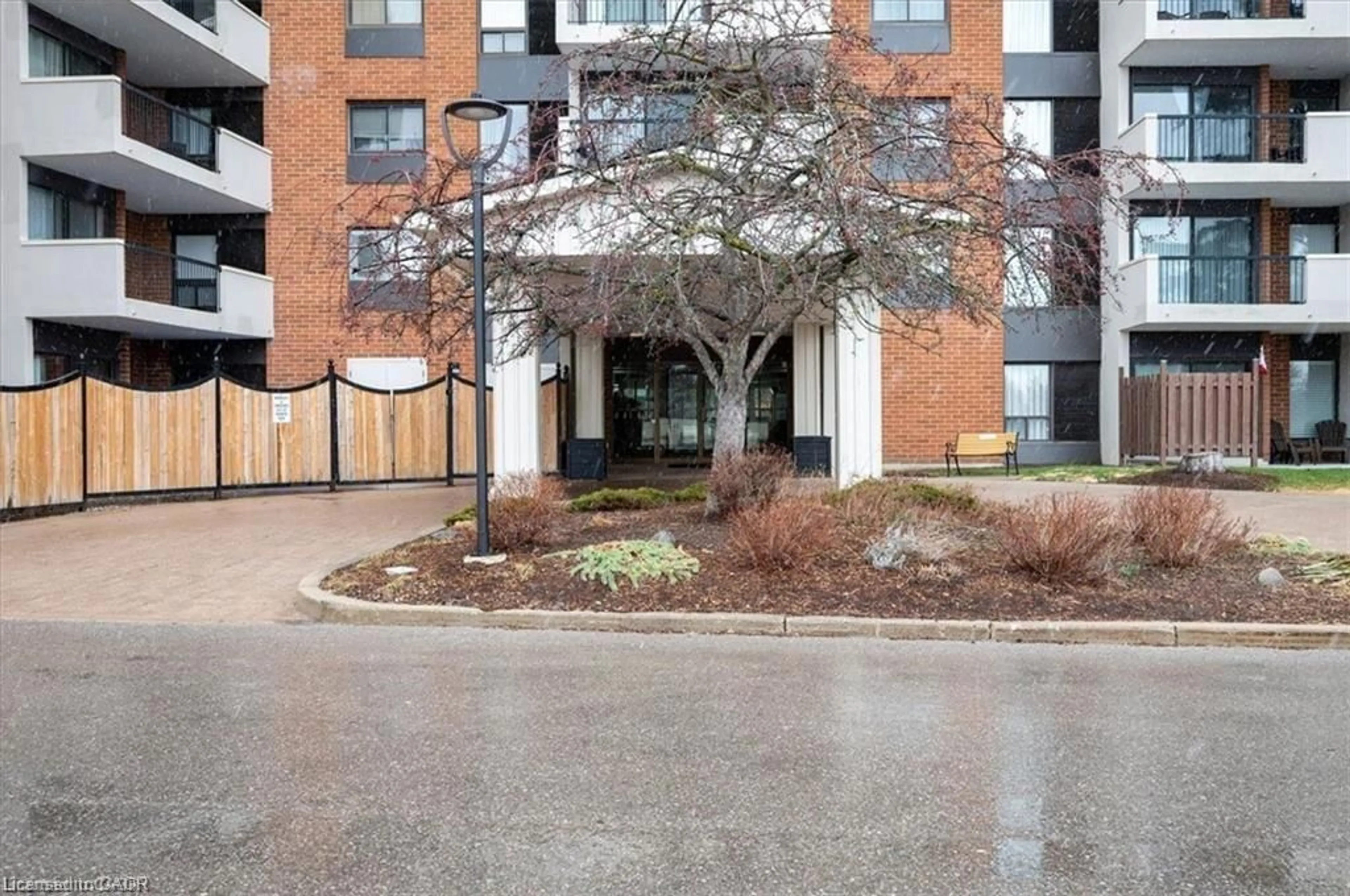 Unknown for 260 Sheldon Ave #609, Kitchener Ontario N2H 6P2