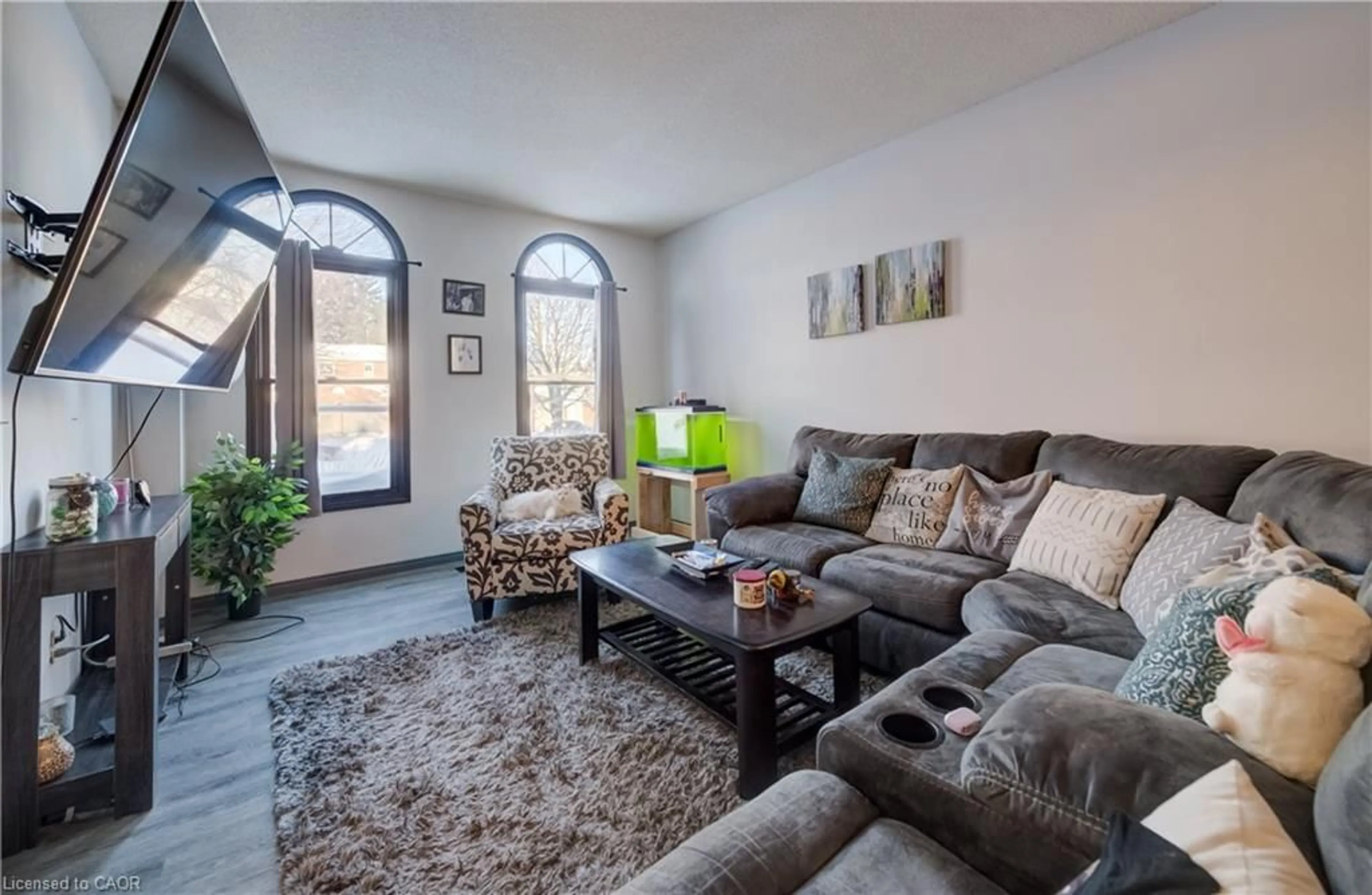 Living room with furniture, unknown for 24 Old Maple Lane, Kitchener Ontario N2N 2K4