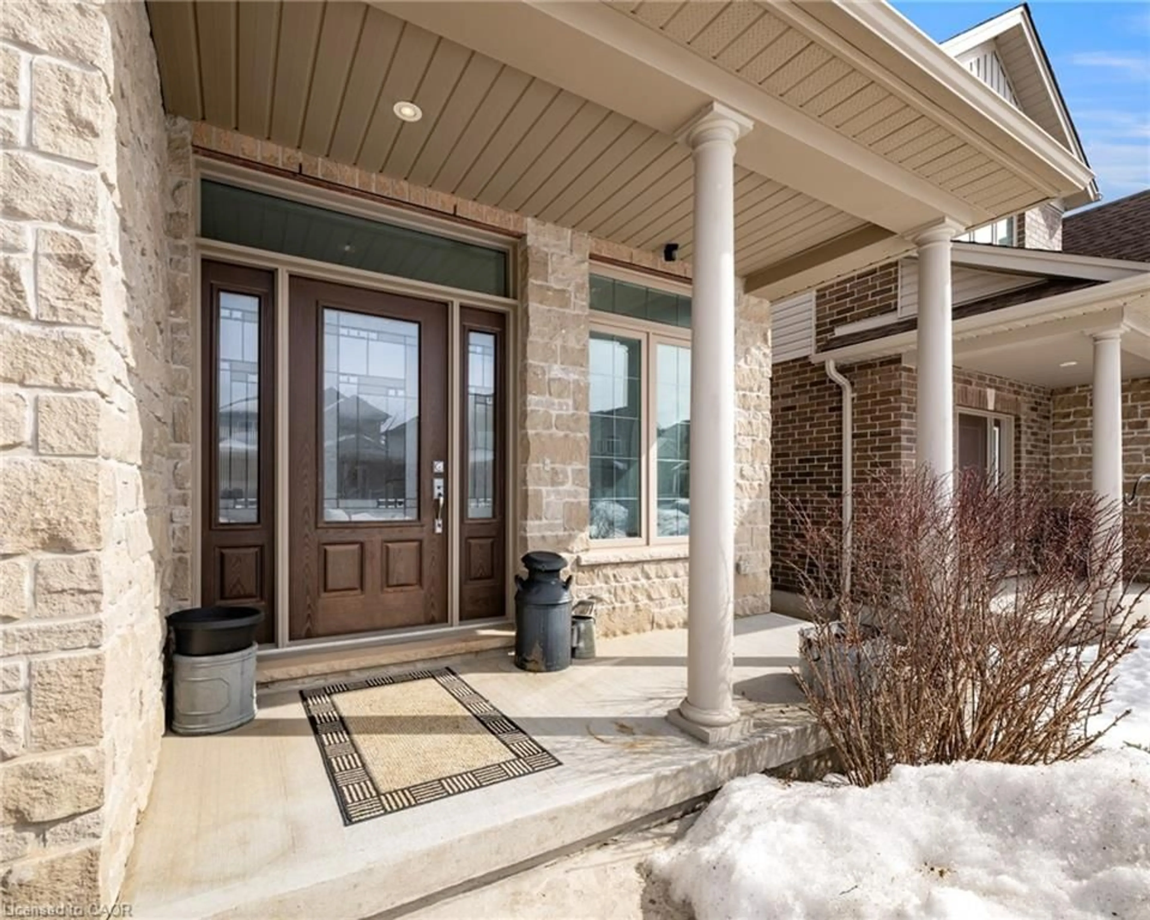 Indoor entryway for 634 Sundew Dr, Waterloo Ontario N2V 0C1