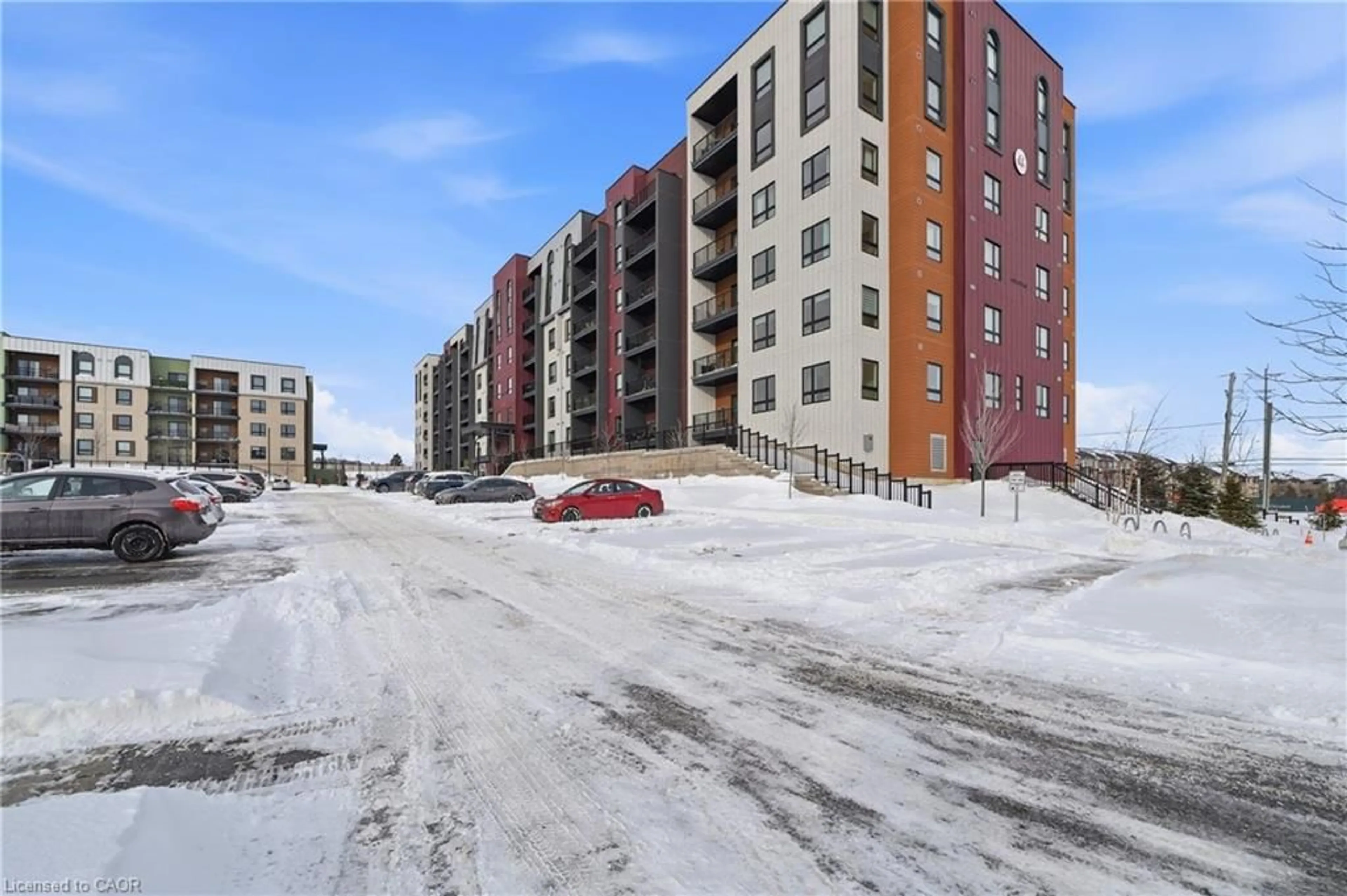 Unknown for 4 Spice Way #501, Barrie Ontario L9J 0M2