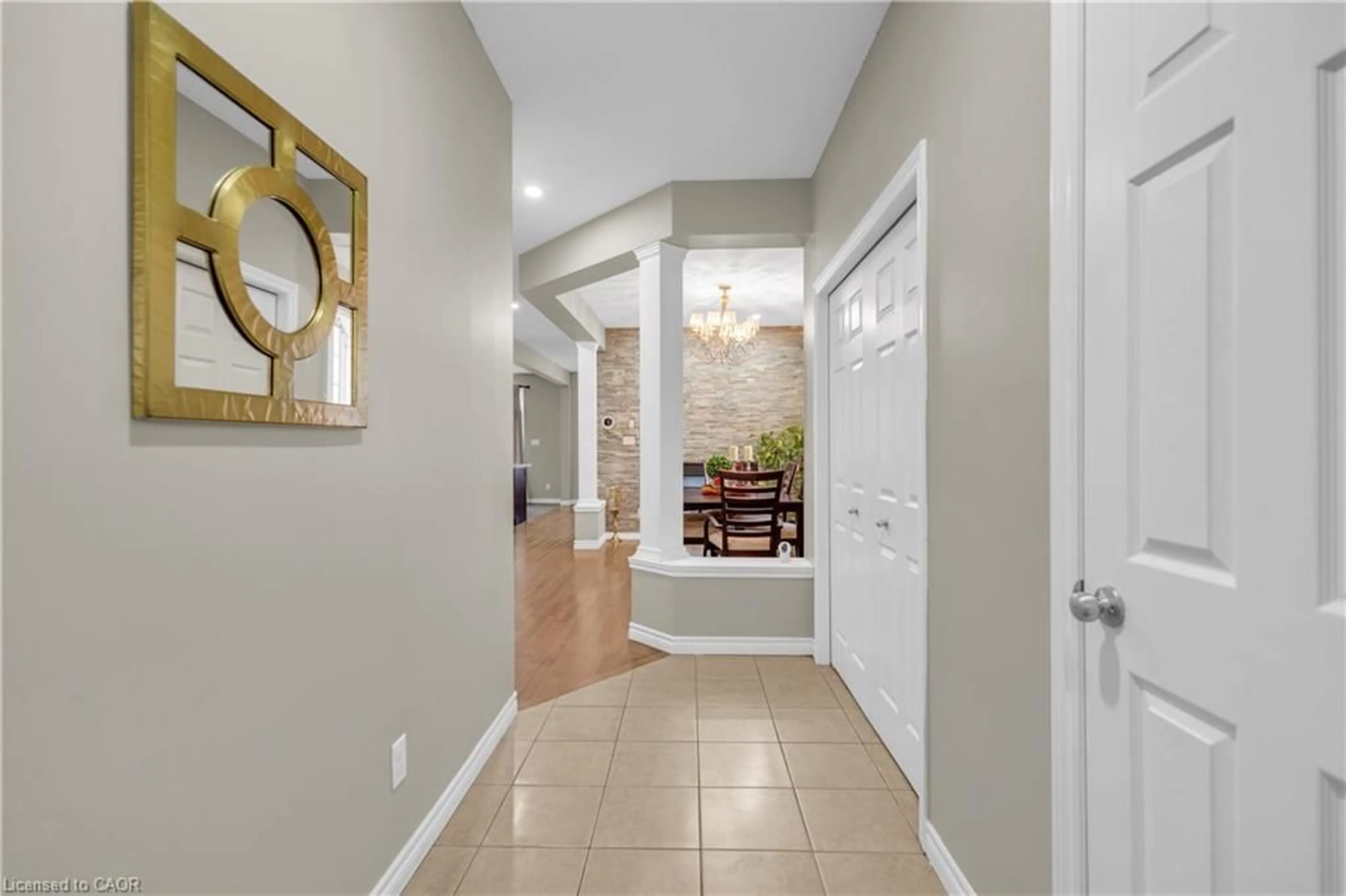 Indoor entryway for 75 Stillwater St, Kitchener Ontario N2A 0J1