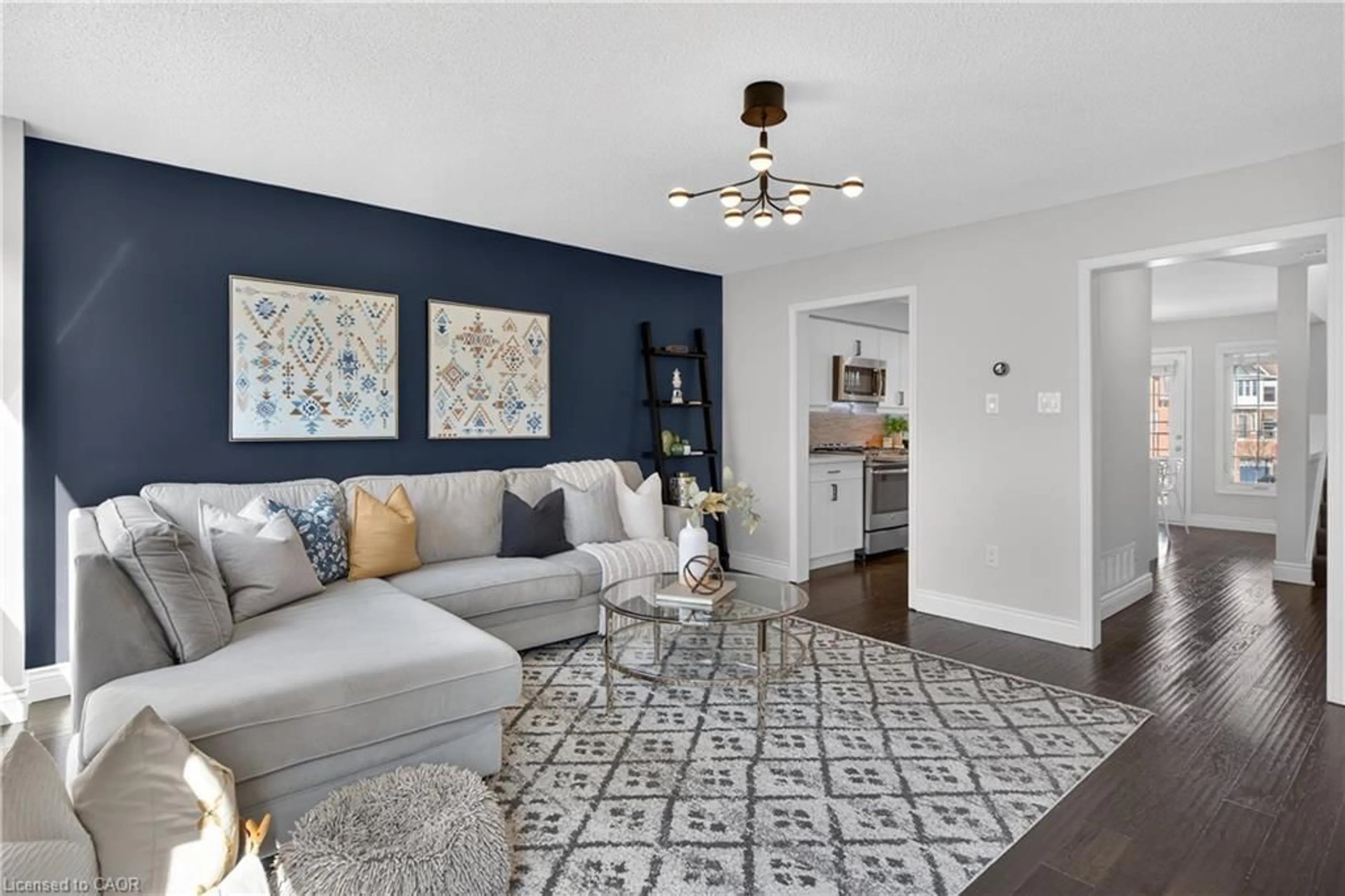 Living room with furniture, unknown for 5135 Dryden Ave, Burlington Ontario L7L 6L3