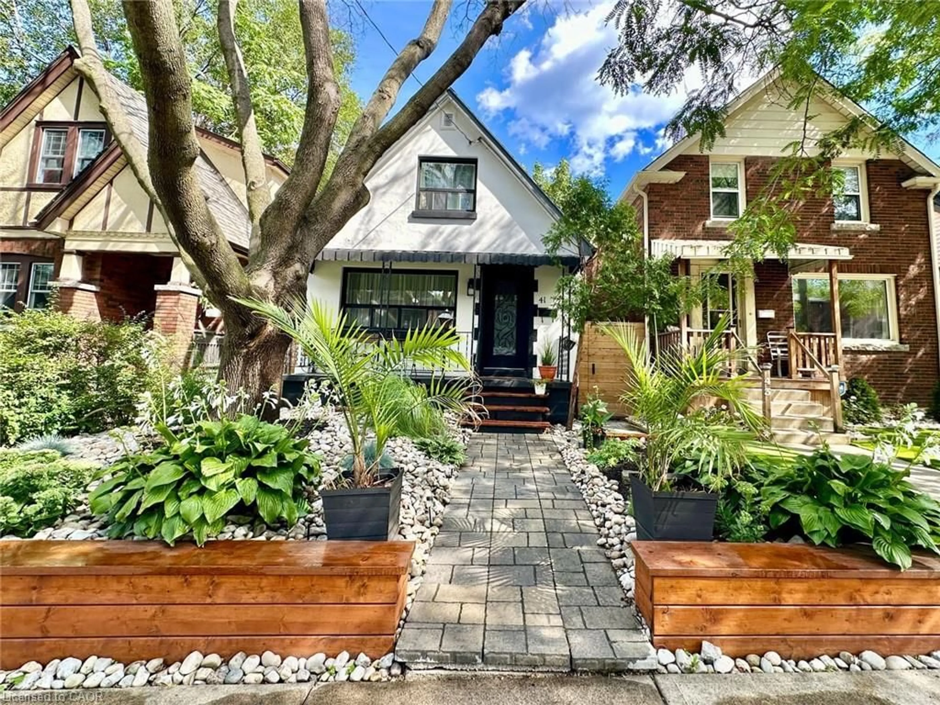 Patio, street for 41 Liberty St, Hamilton Ontario L8N 2N7