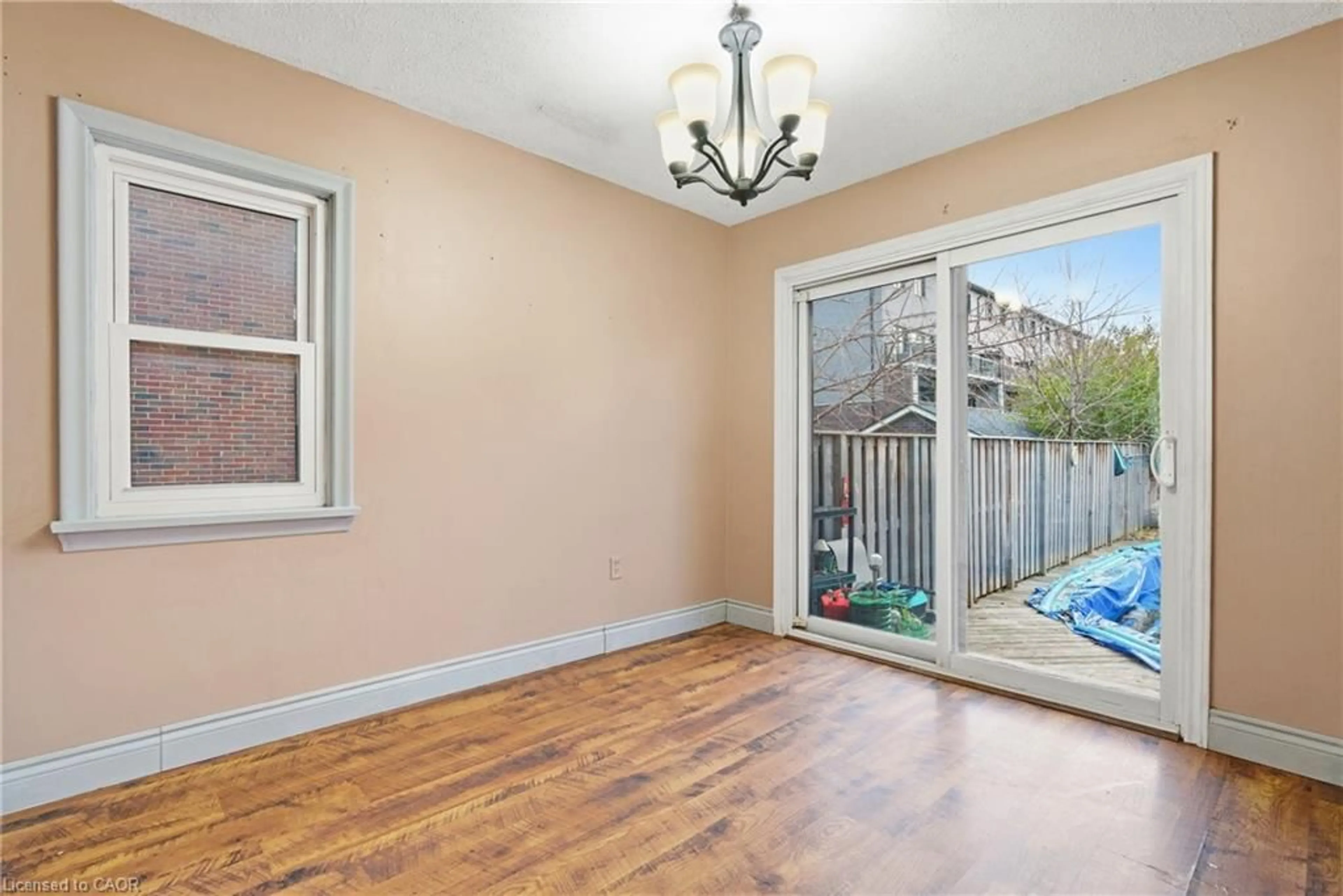 A pic of a room for 549 Weber St, Kitchener Ontario N2H 1E9