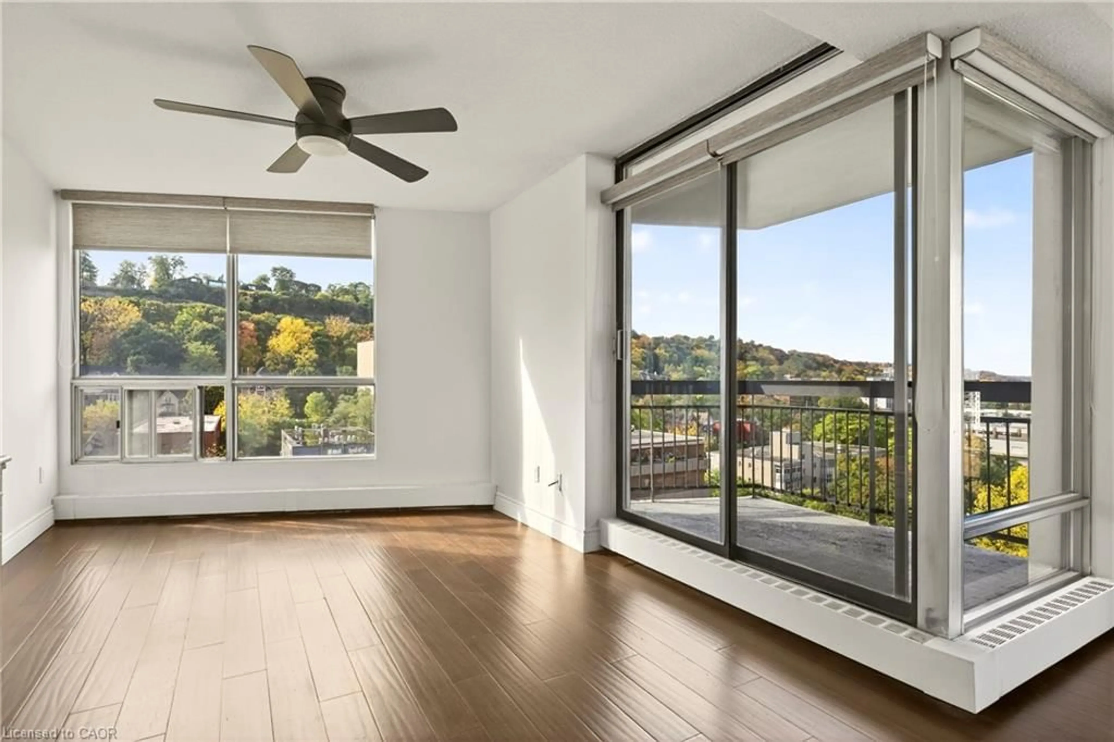 A pic of a room for 150 Charlton Ave #1808, Hamilton Ontario L8N 3X3