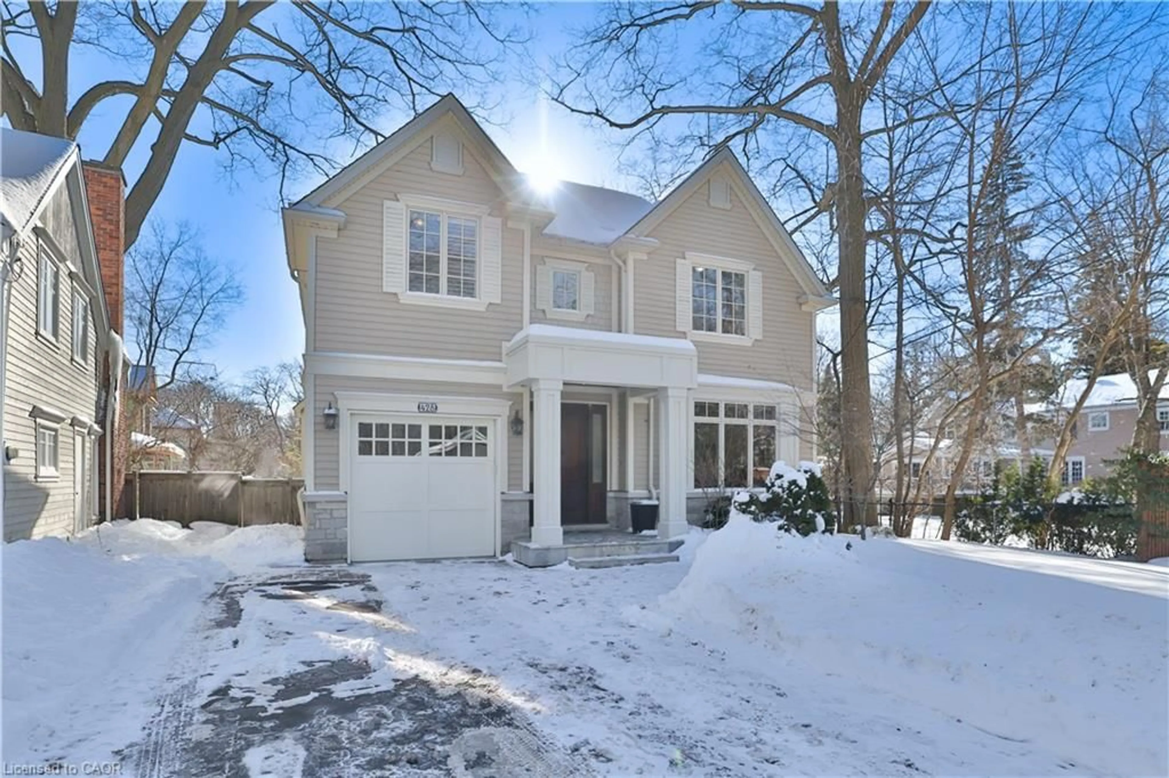 Home with brick exterior material, street for 428 Sheddon Ave, Oakville Ontario L6J 1Y3